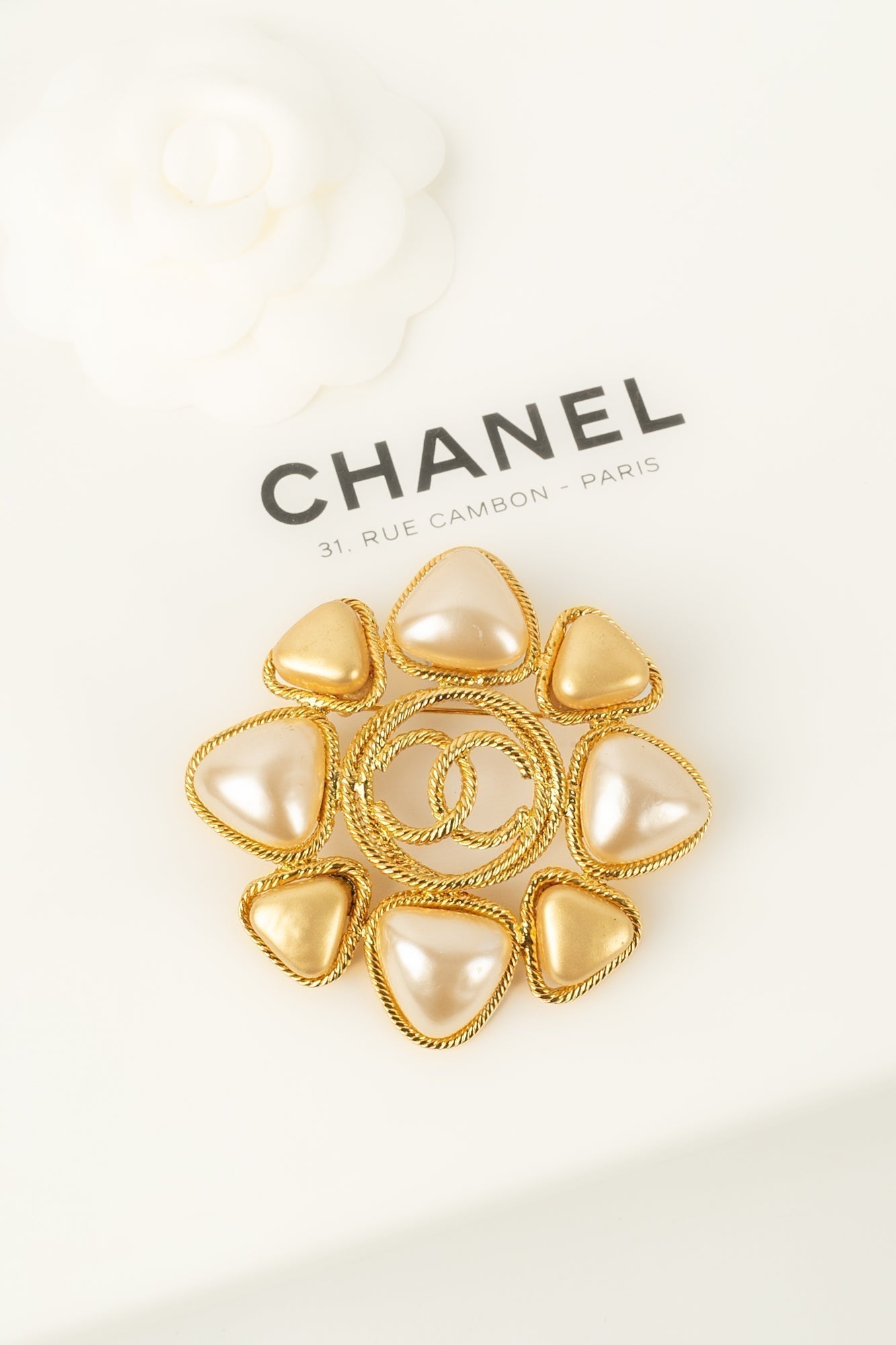 Broche Chanel s