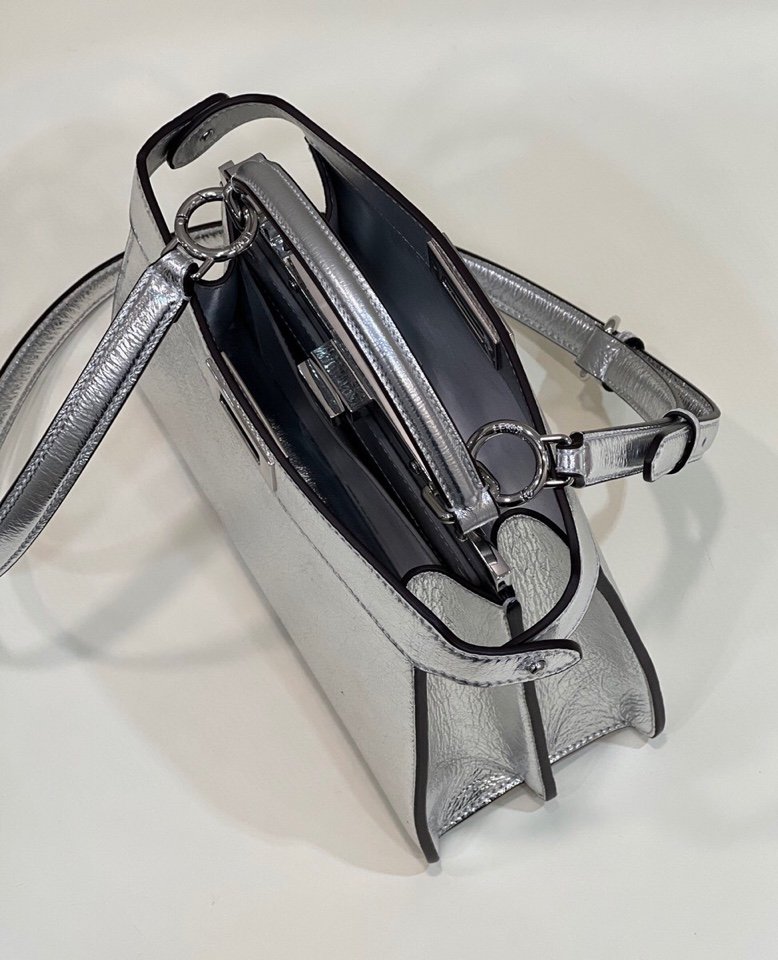 Top QualityTop Quality Peekaboo 27cm Silver Small Handbag