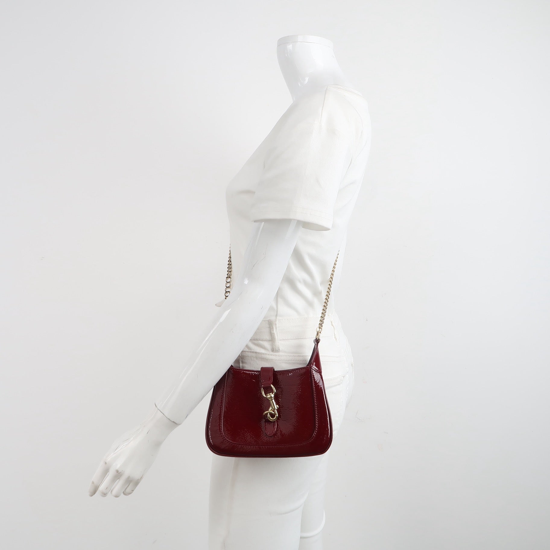 Gucci Jackie Notte Burgundy Ancora Chain Leather Patent Red Gold Crossbody Bag