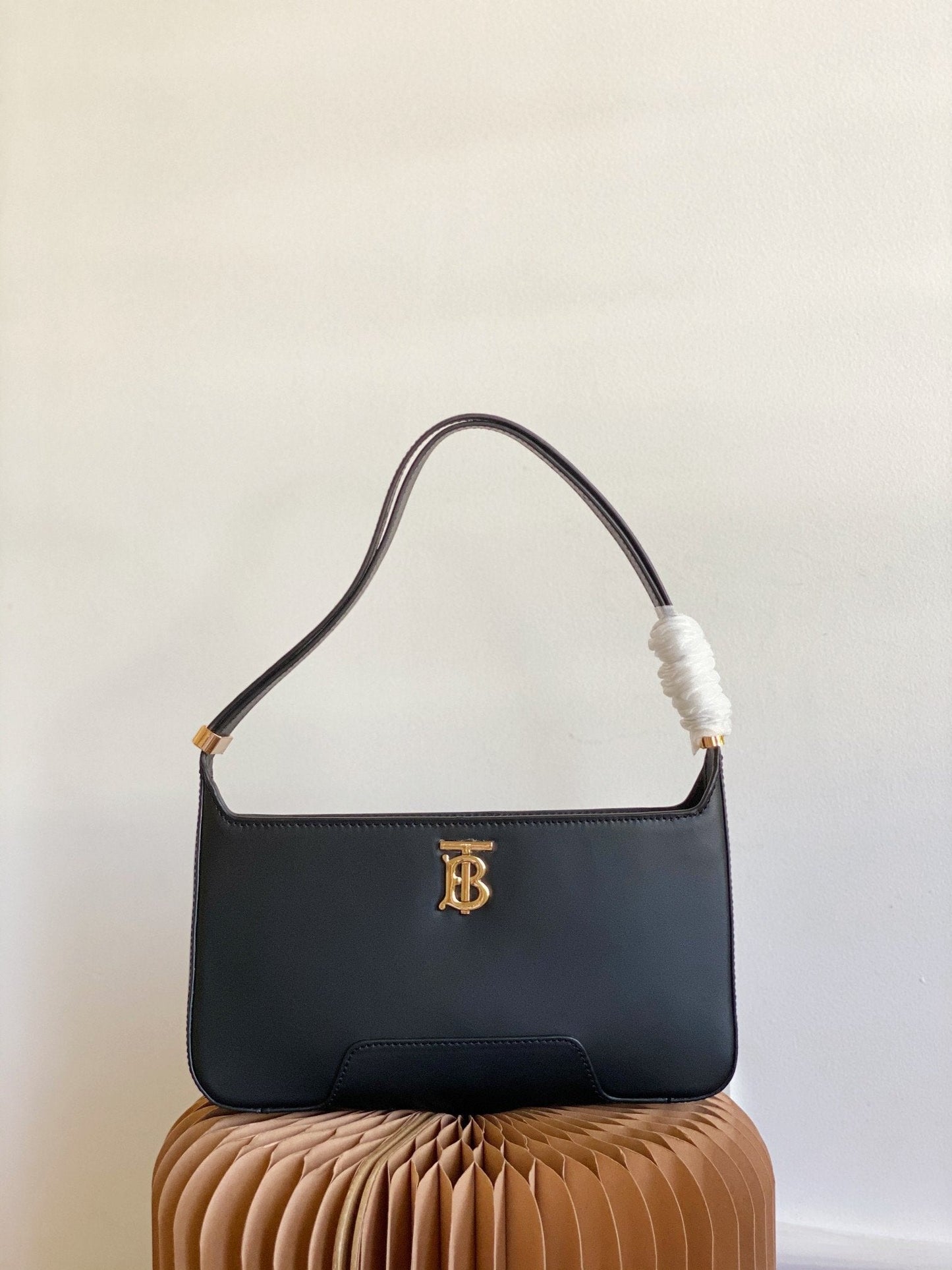 Top Quality Thomas Shoulder Bag For Women Monogram Black 80462461 2366
