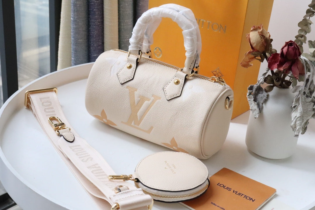 Top Quality Travel Bag Monogram White