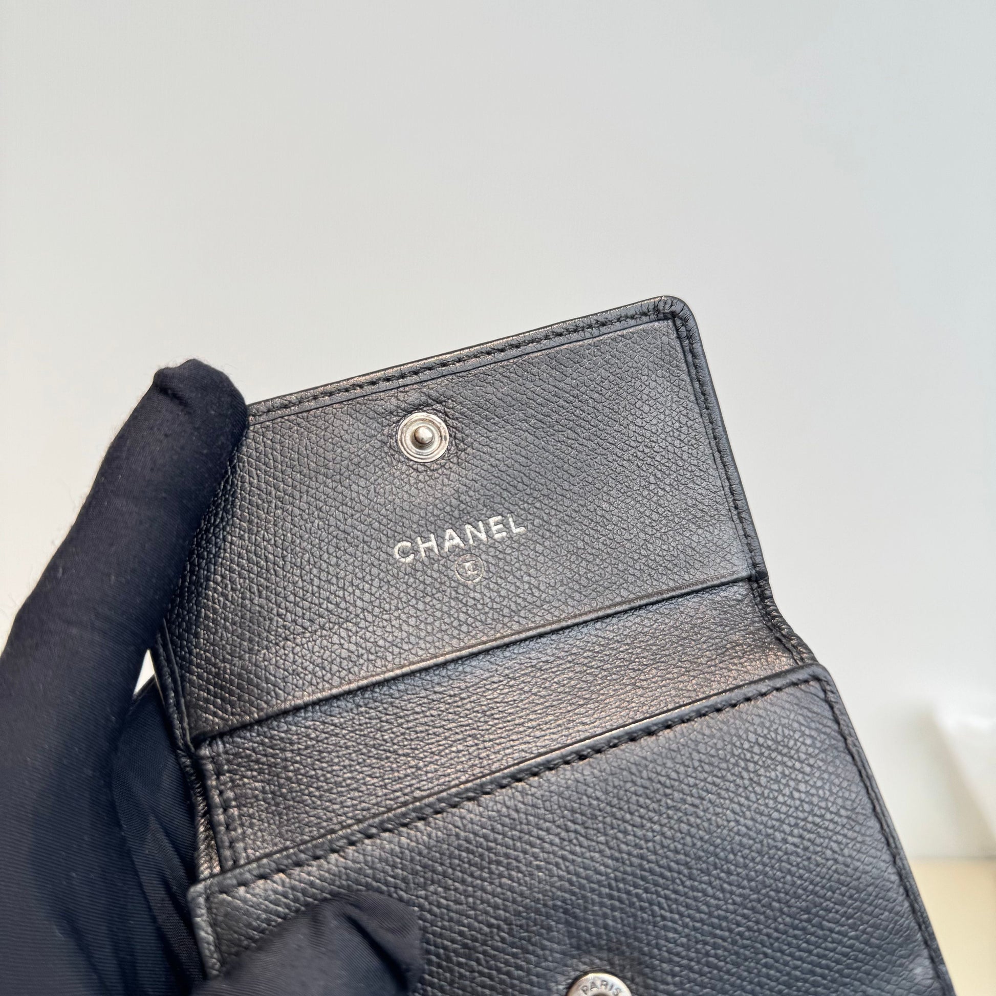 Ask for Bp??Timeless/classique leather wallet Chanel Black in Leather