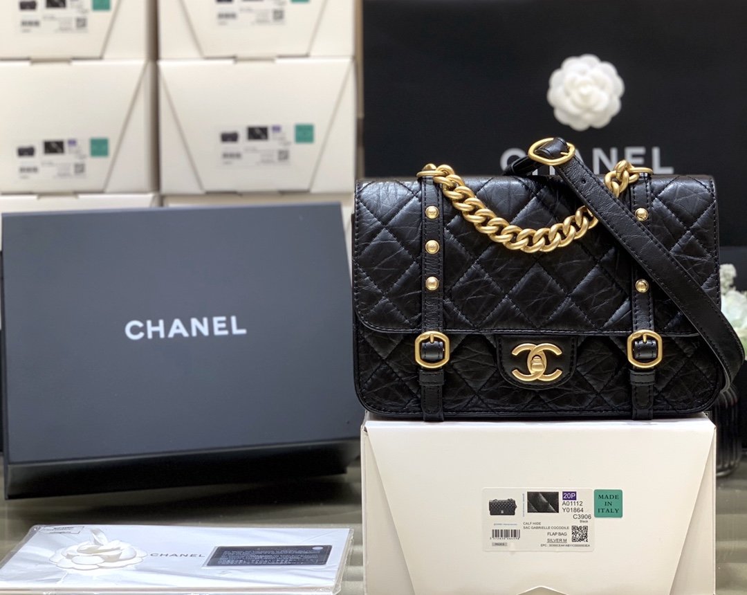 CHL Co 9.8in 25cm Black Gold Chain Shoulder Bag