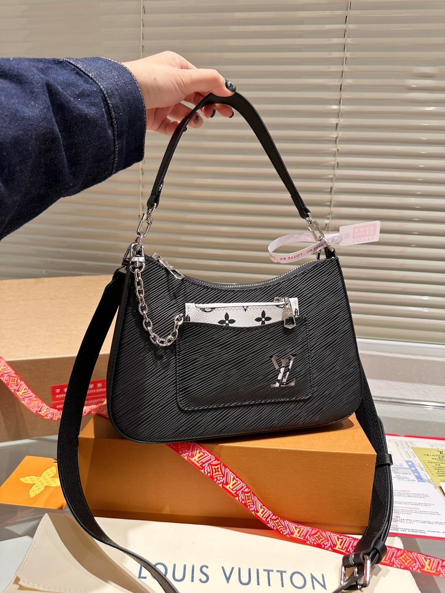 EN - Luxury LUV 774 Travel Bag