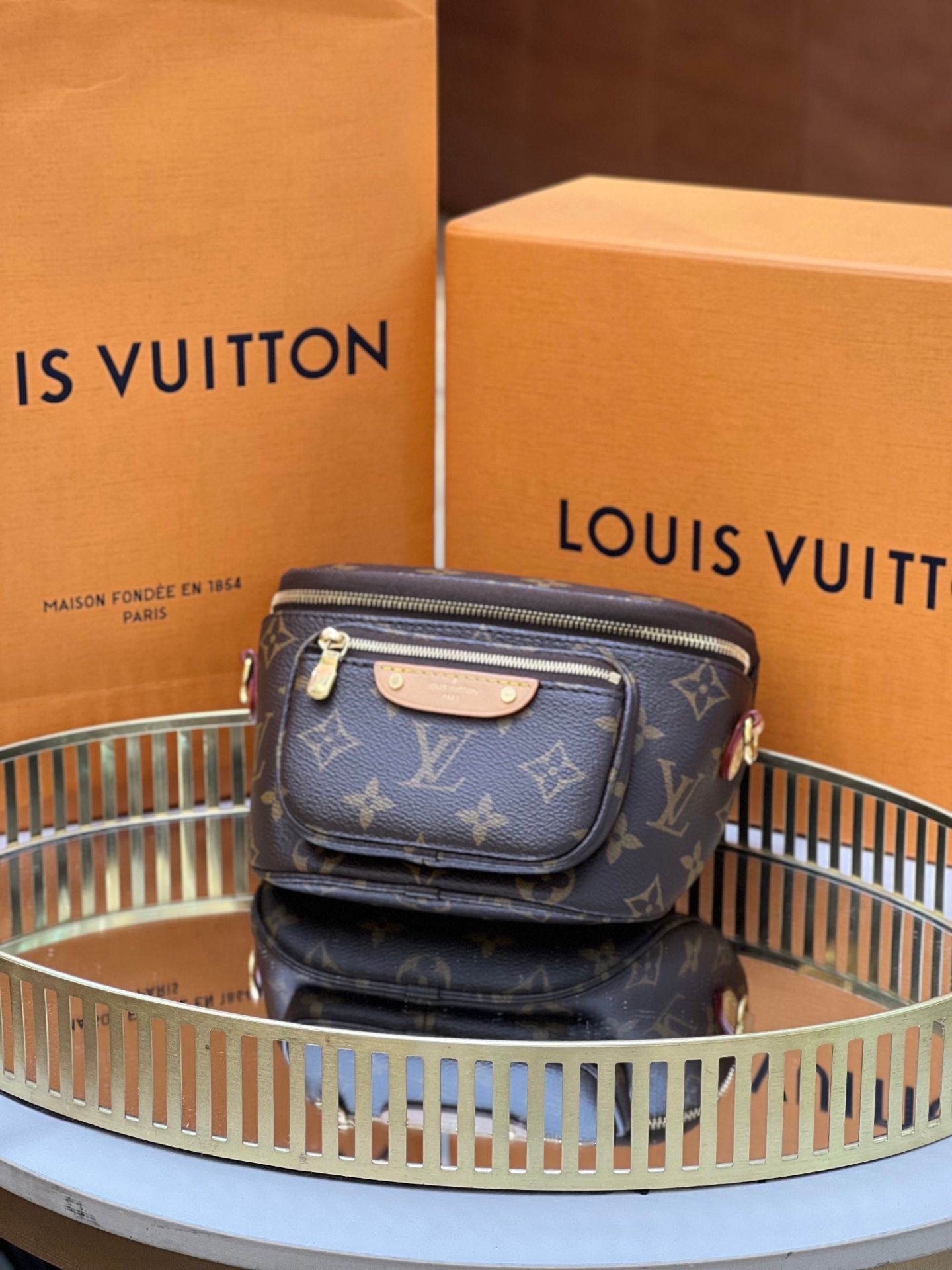 Louis Vuitton monogram mini bumbag chip 20*11cm 12522