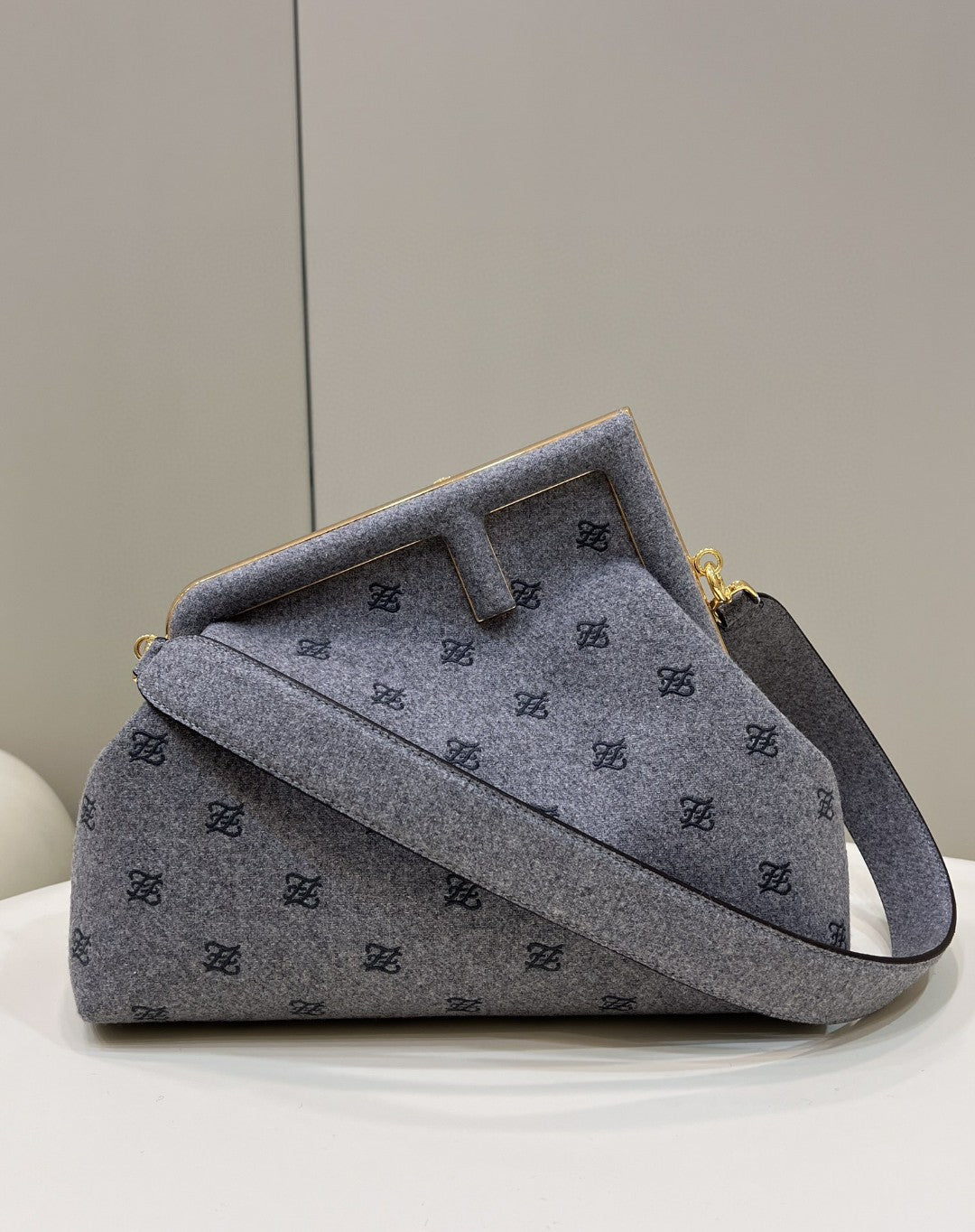 Fi First Metop Qualityum Bag For Woman Blue Travel Bag