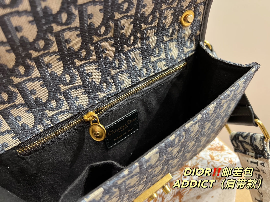 EN - Luxury DIR 364 Travel Bag