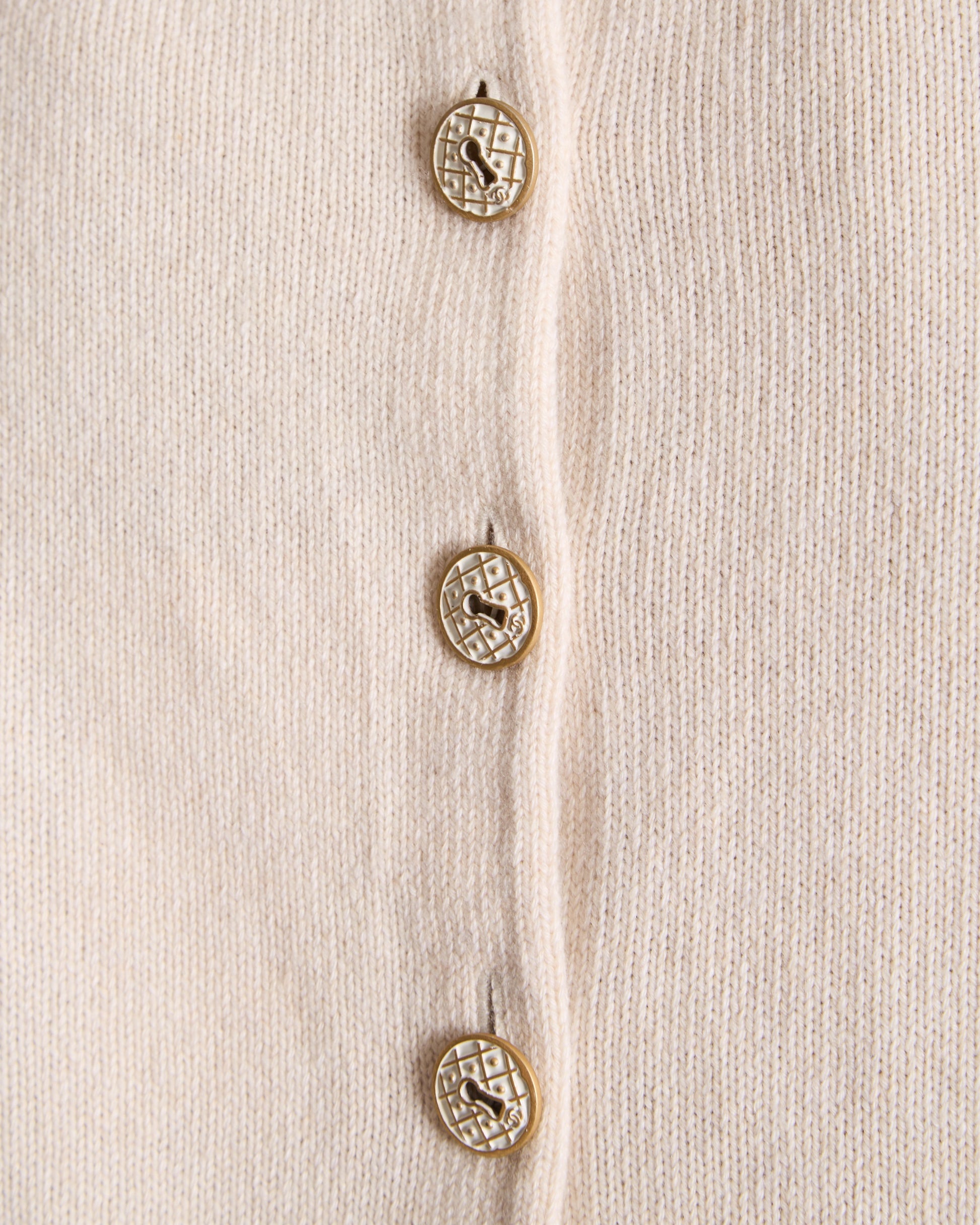 Chanel Beige Cashmere Cardigan With Gold And White Keyhole Cc Buttons Size Fr 36 (Uk 8) Bag