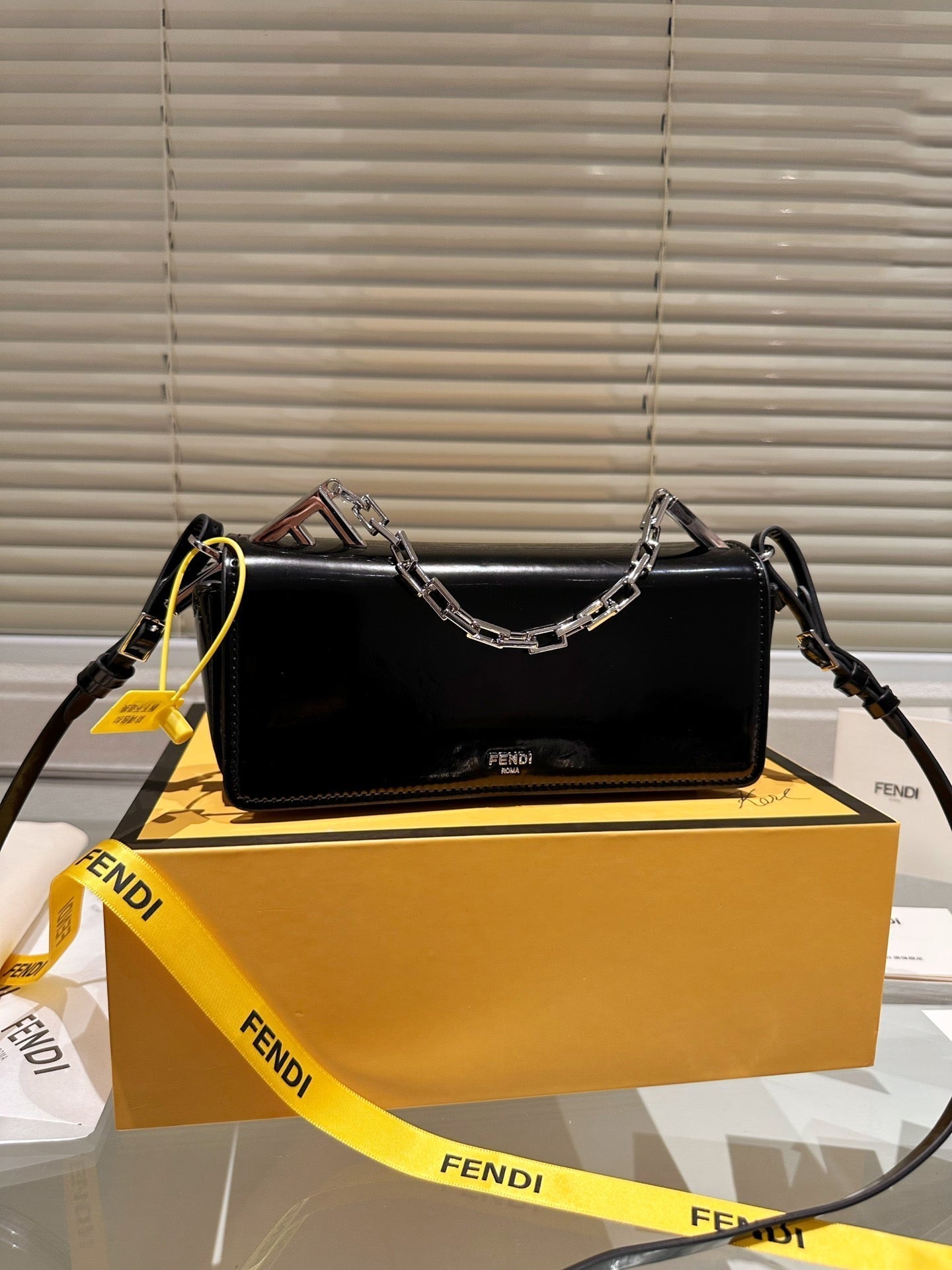 EN - Luxury FEI 293 Travel Bag