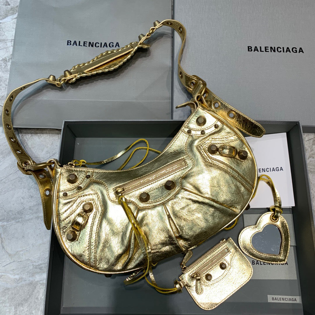 Top Quality Le Cagole Xs Shoulder Bag Gold