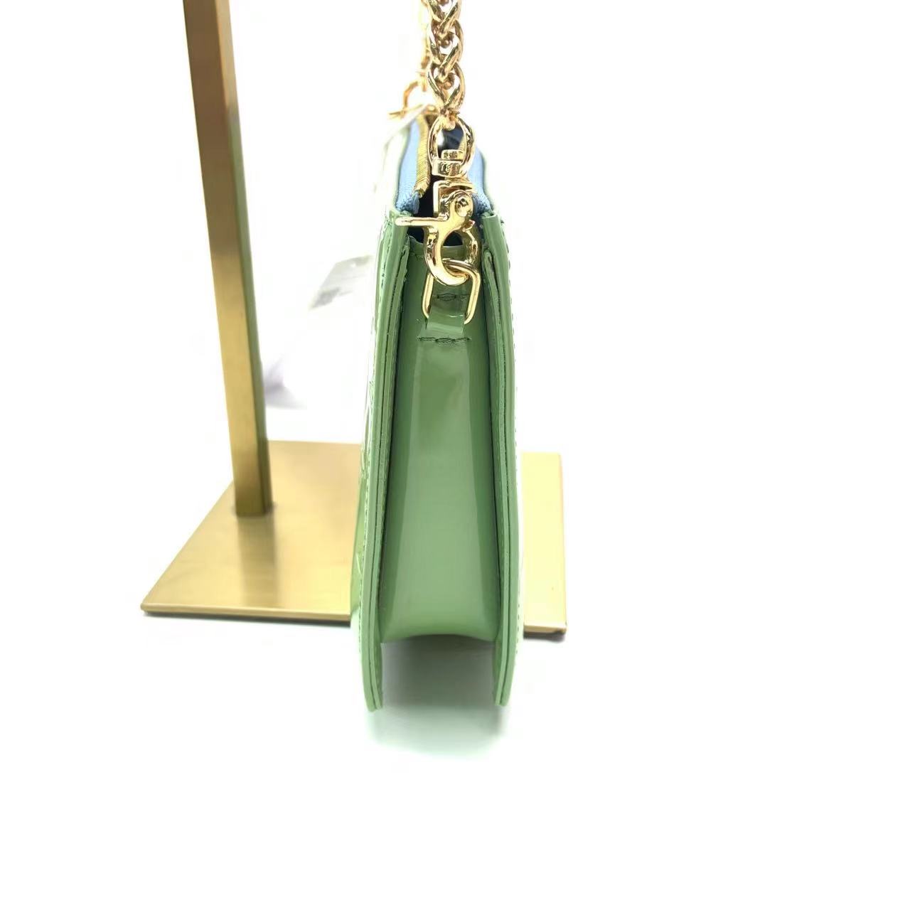 Louis Vuitton Lexington Mint Leather Patent Green Medium Clutch Bag