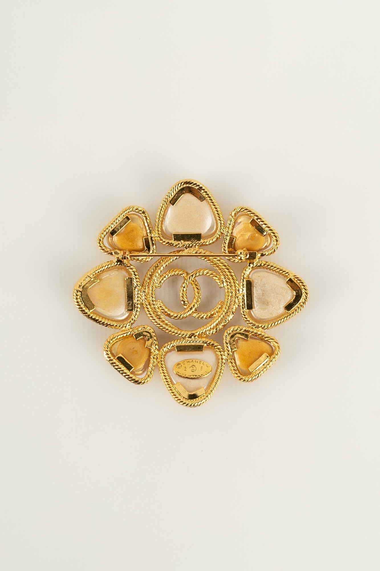 Broche Chanel s