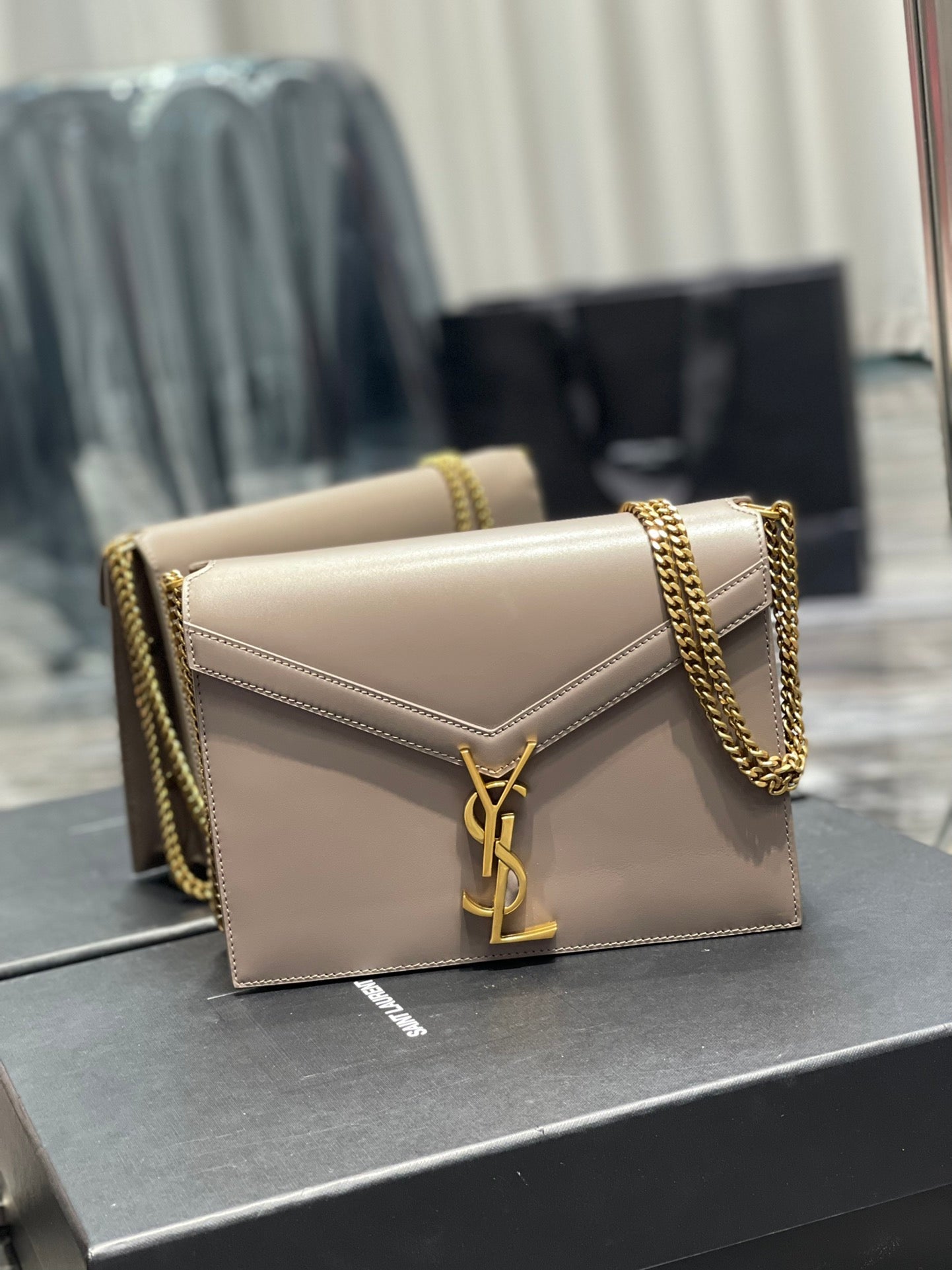 YSL Saint Laurent Cassandra Handbag Chain Travel Bag 86In22Cm Ysl 5386