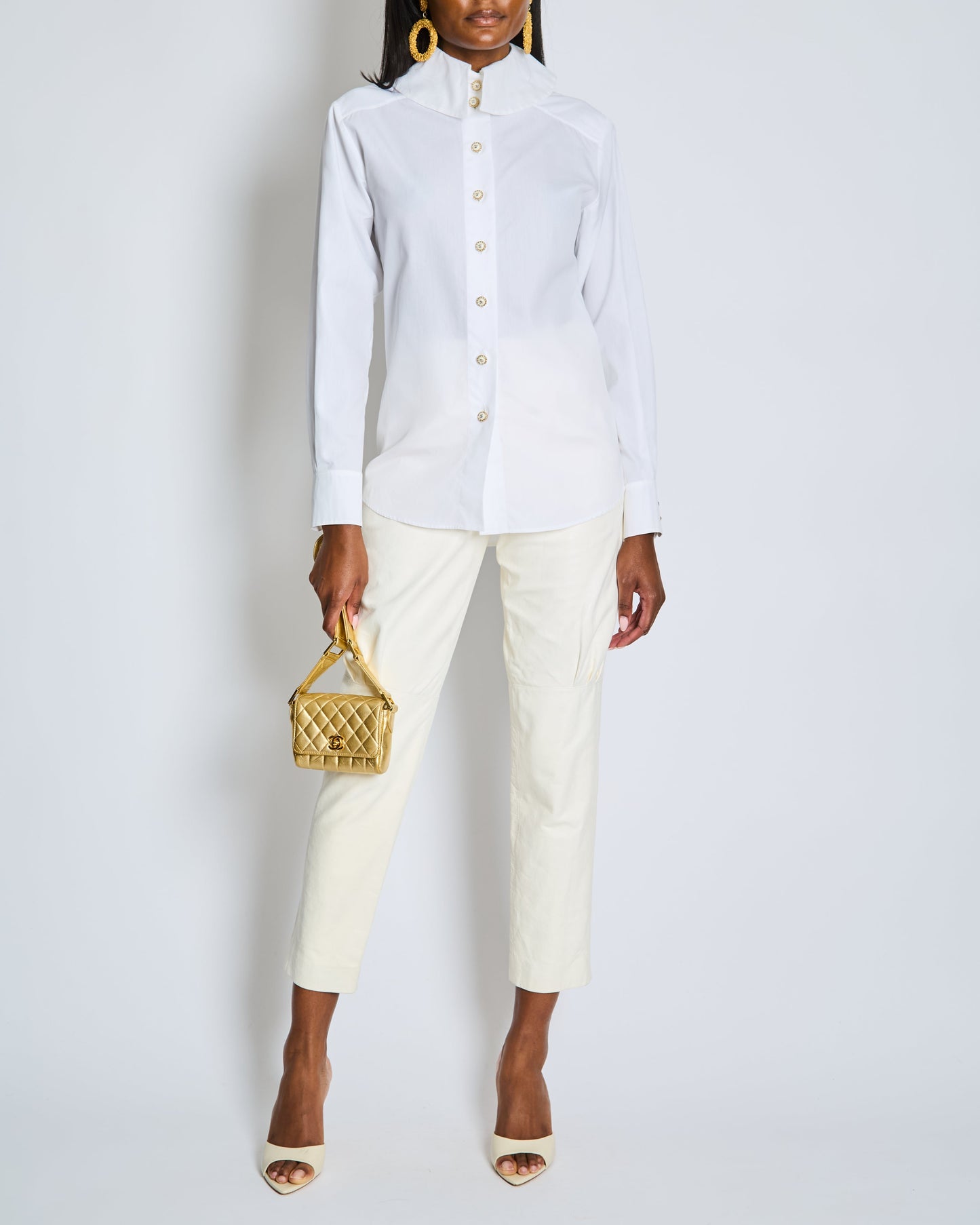 Chanel Resort 2019 La Pausa White Leather Tro rs with Gold and Pearl Embellished CC Logo Button Size FR 36 (UK 8)