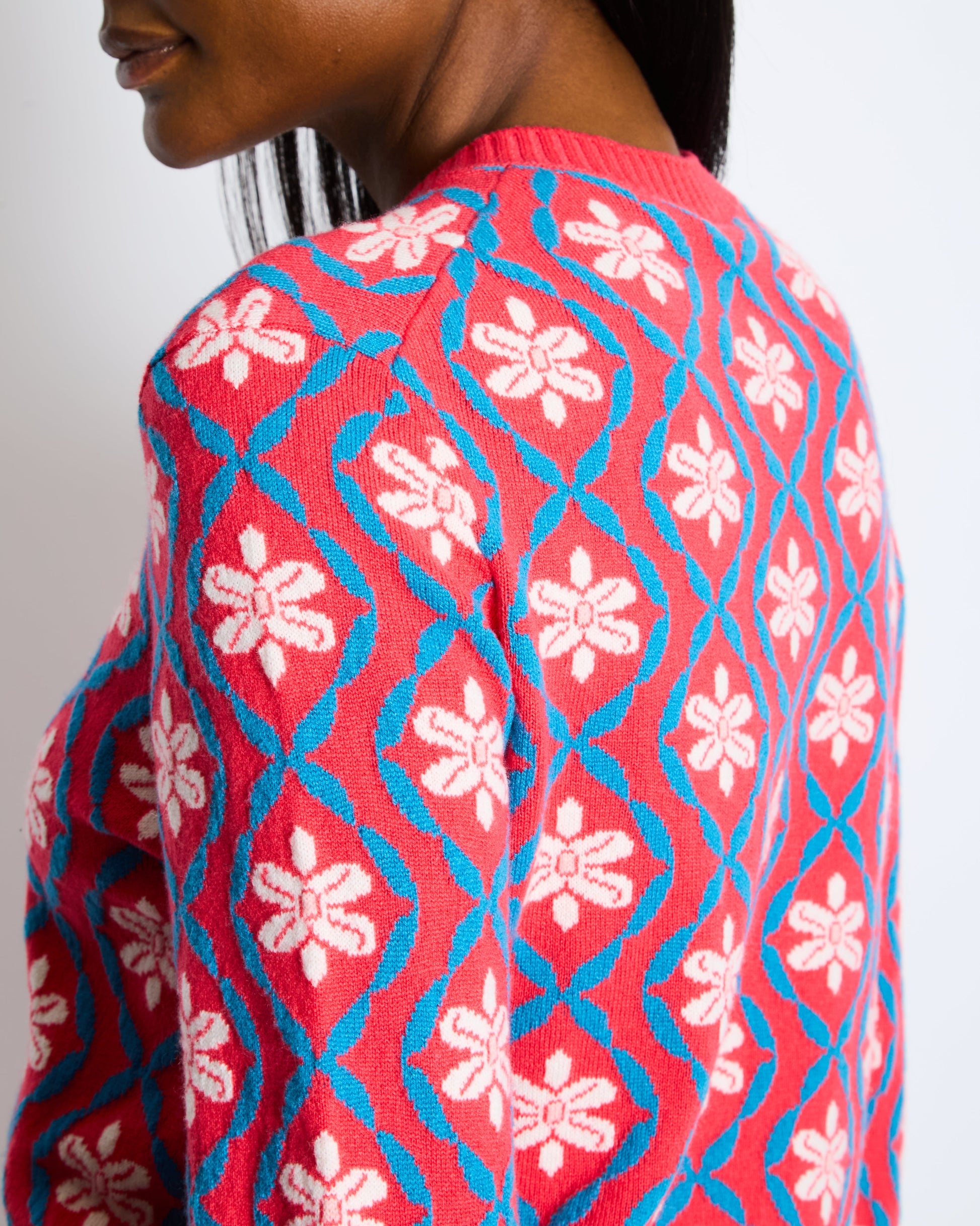 Chanel Coco Cuba Pink Cashmere Round-Neck Cardigan With Blue And White Detailing Size Fr 42 (Uk 14) Bag