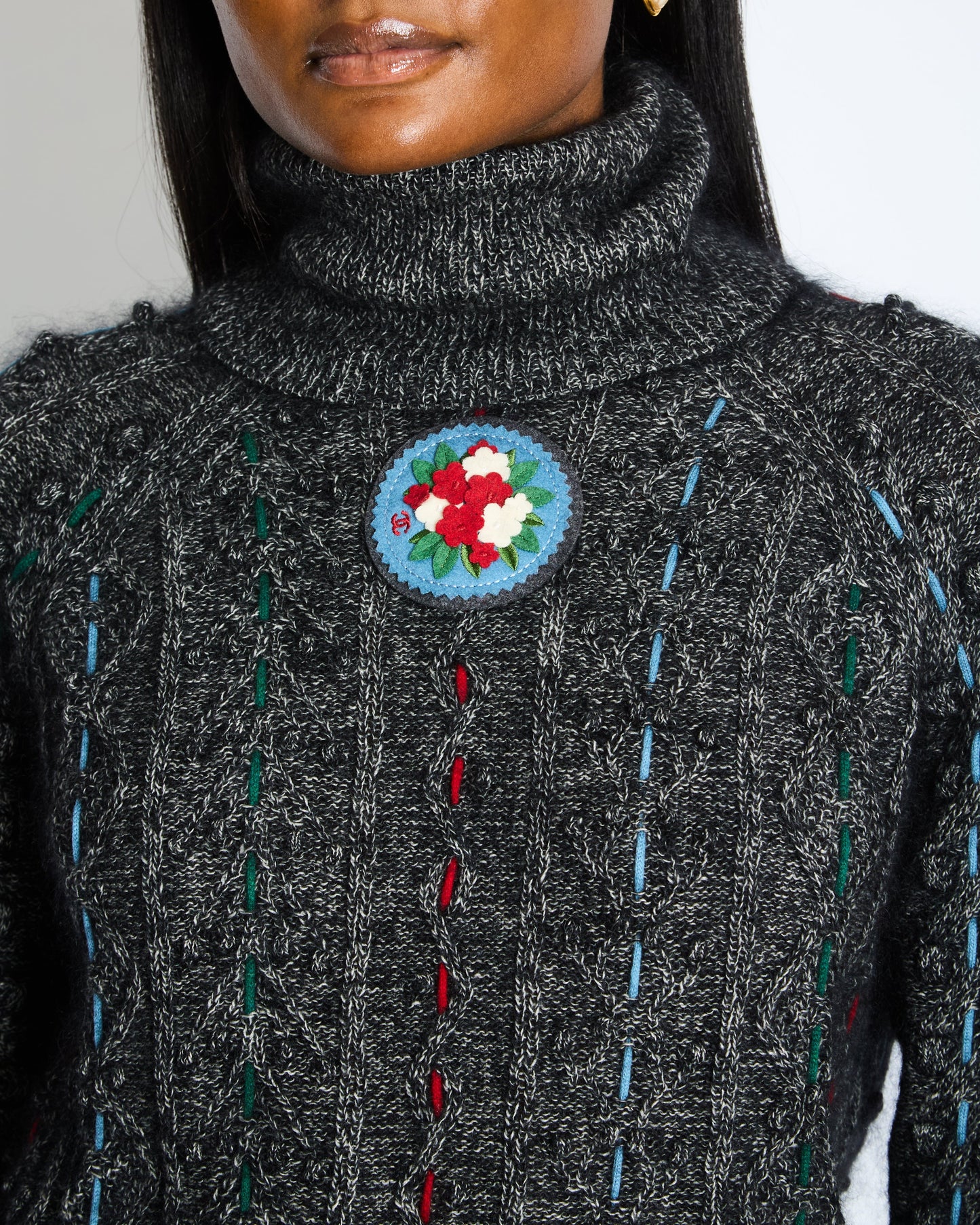 Chanel Grey Cable-Knit Cashmere Jumper With Embroidered Details And Floral Pin Size Fr 36 (Uk 8) Bag
