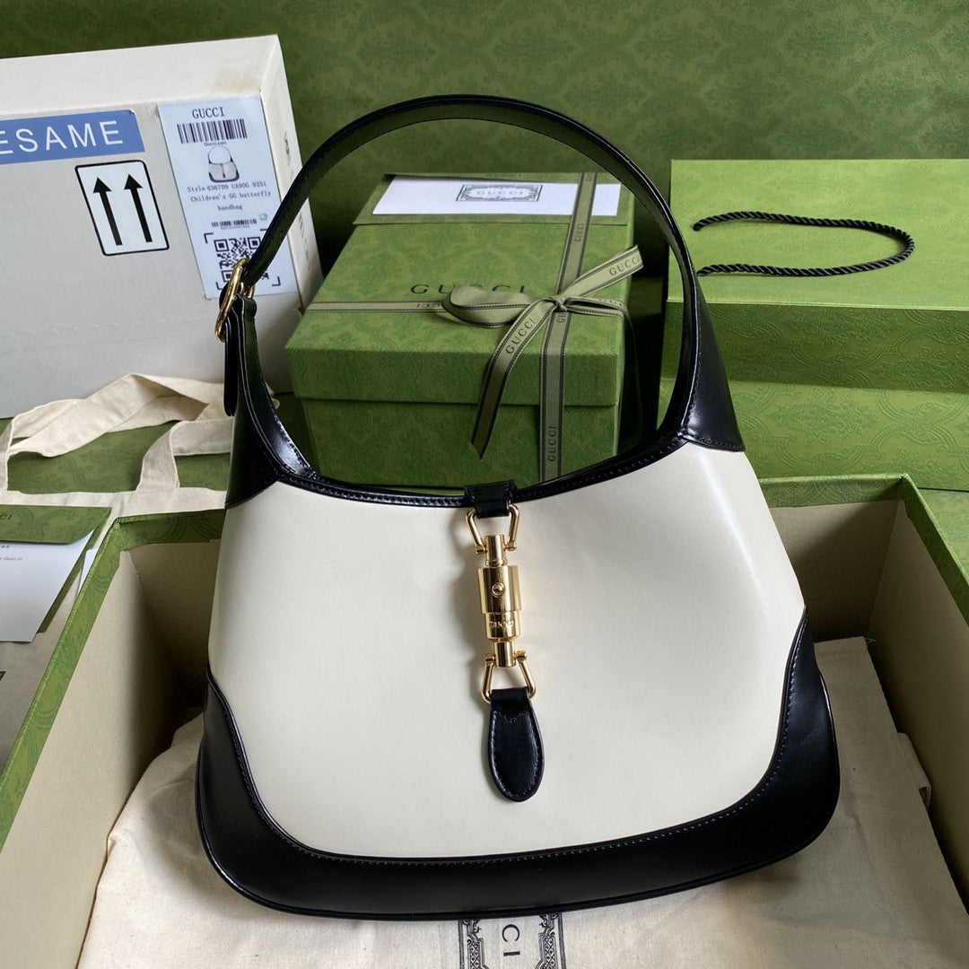 gg Jackie 11in 28cm 10OBG Black White Small Shoulder Bag