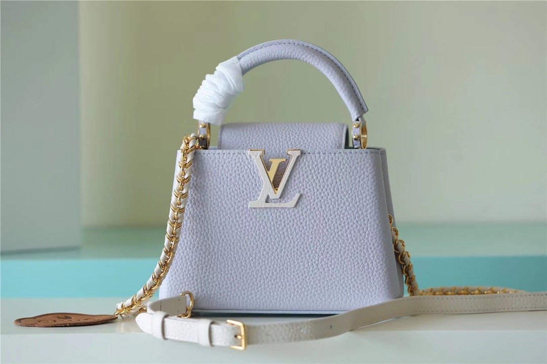 Top Quality Capucines Taurillon Light Creme For Blue Mini Crossbody Bag