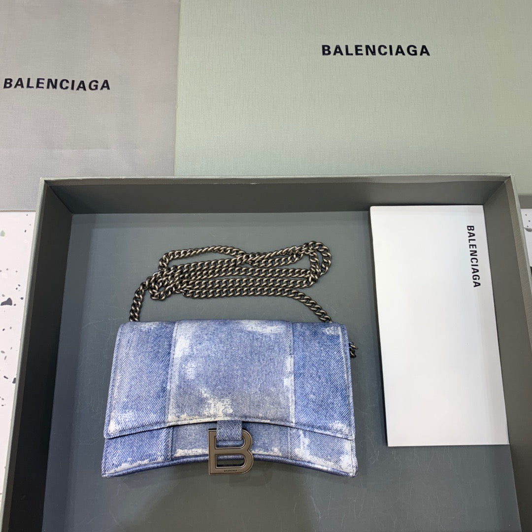 Top Quality Downtown Shoulder Bag With Washed Blue Small