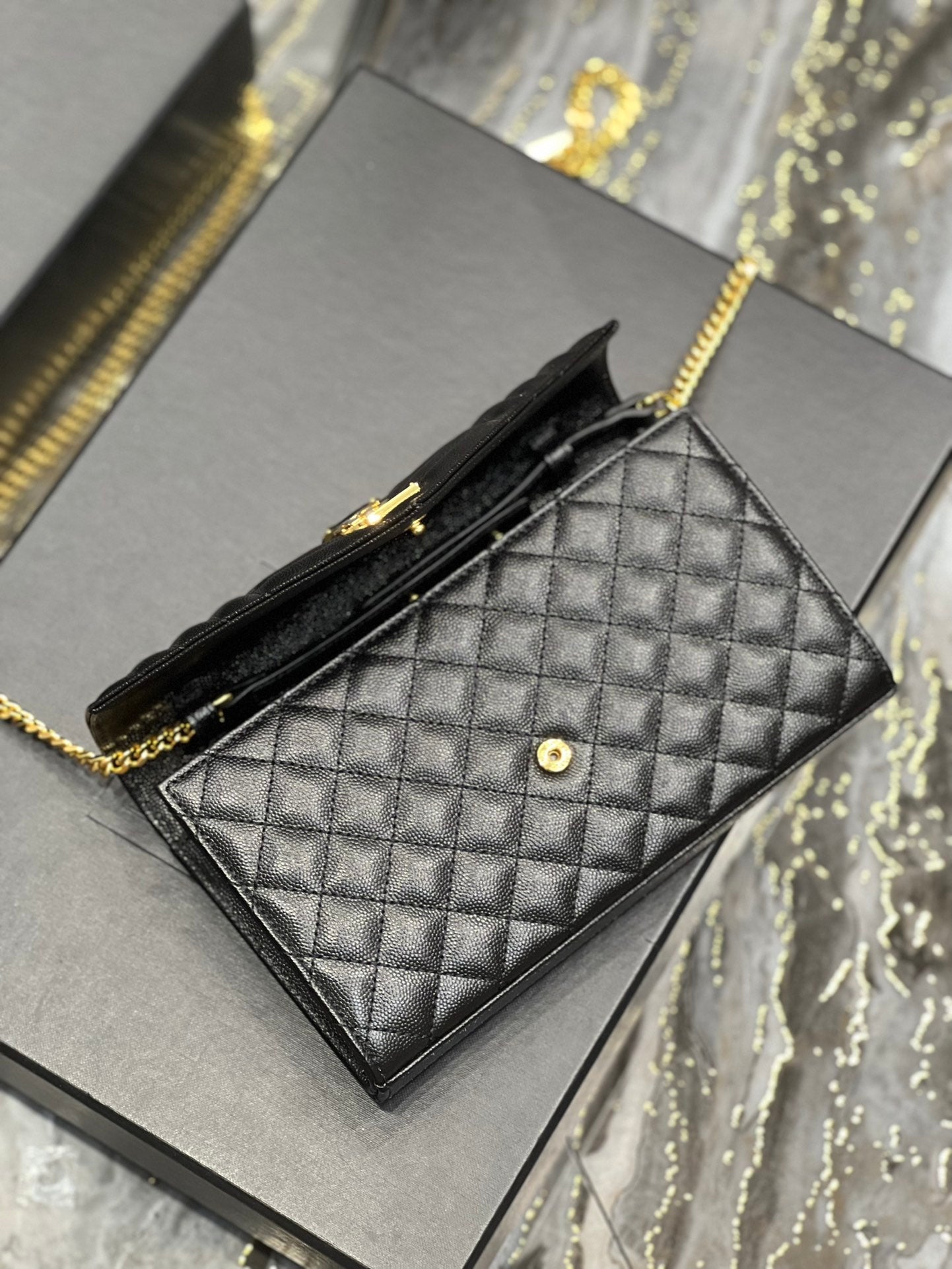 YSL Saint Laurent Envelope , ’s 8in 22cm Black Small Chain Handbag