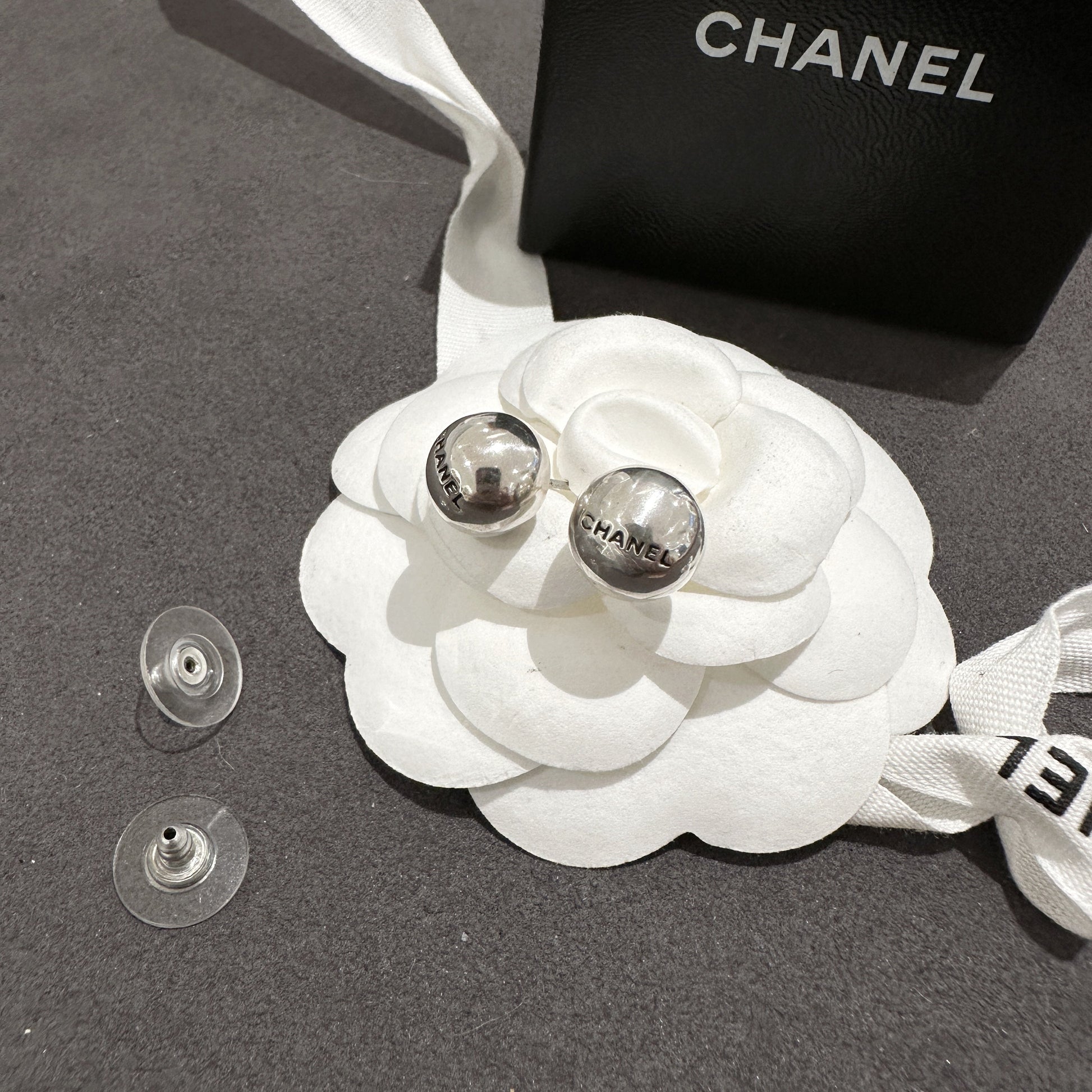 Chanel   earrings