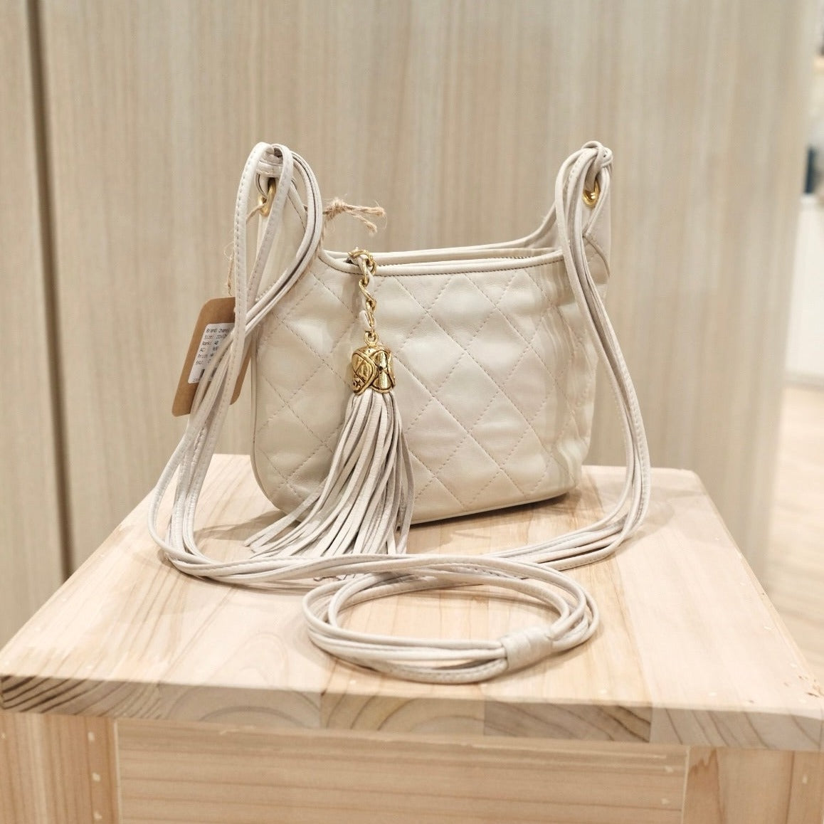 Chanel   hobo shoulder bag