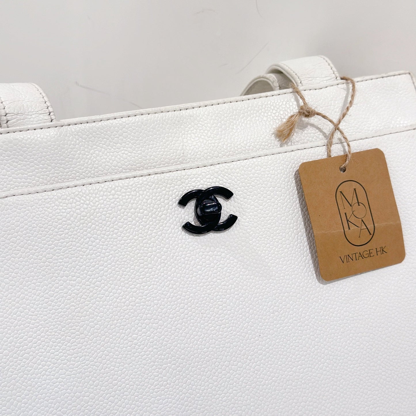 Chanel   tote bag