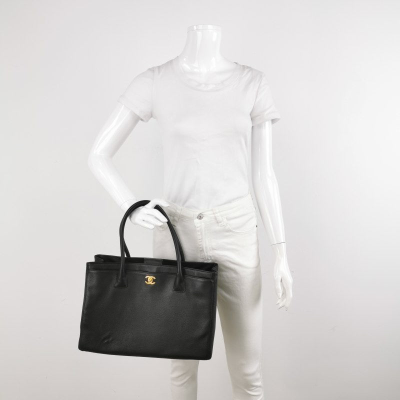 Chanel Cerf Executive Caviar Hardware Black Gold Leather Handbag