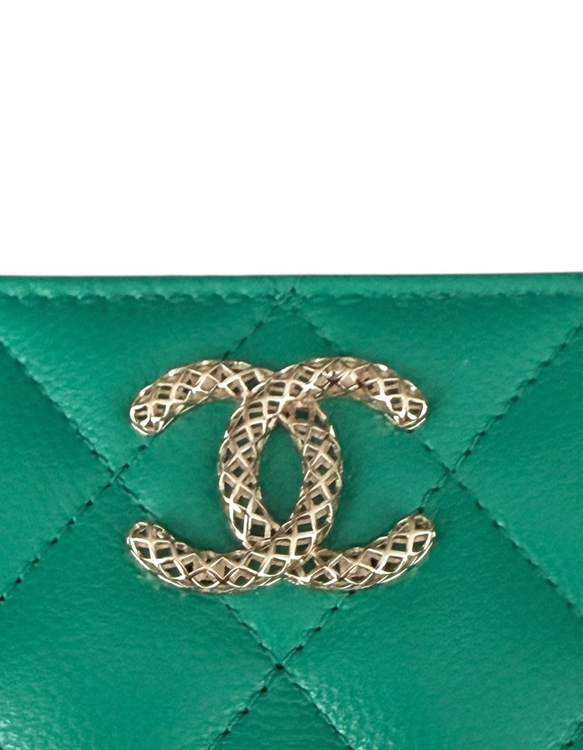 Chanel Green Caviar Quilted Zip Coin Purse Bag