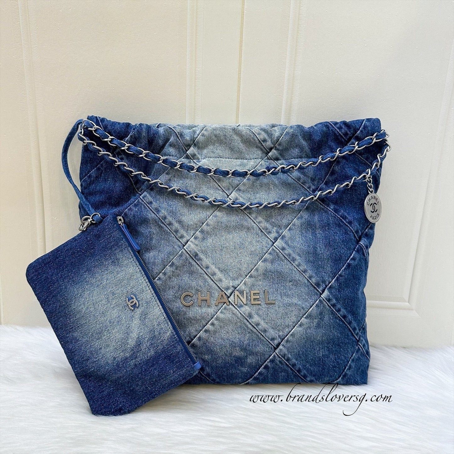 Chanel 22 Medium Hobo Bag in 23S Denim Fabric and Shw ( )