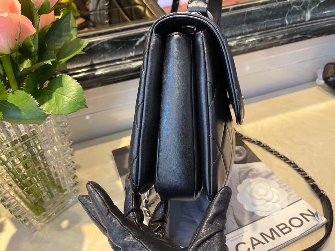 CHL Classic Top Qualityap Medal Black Flap Travel Bag