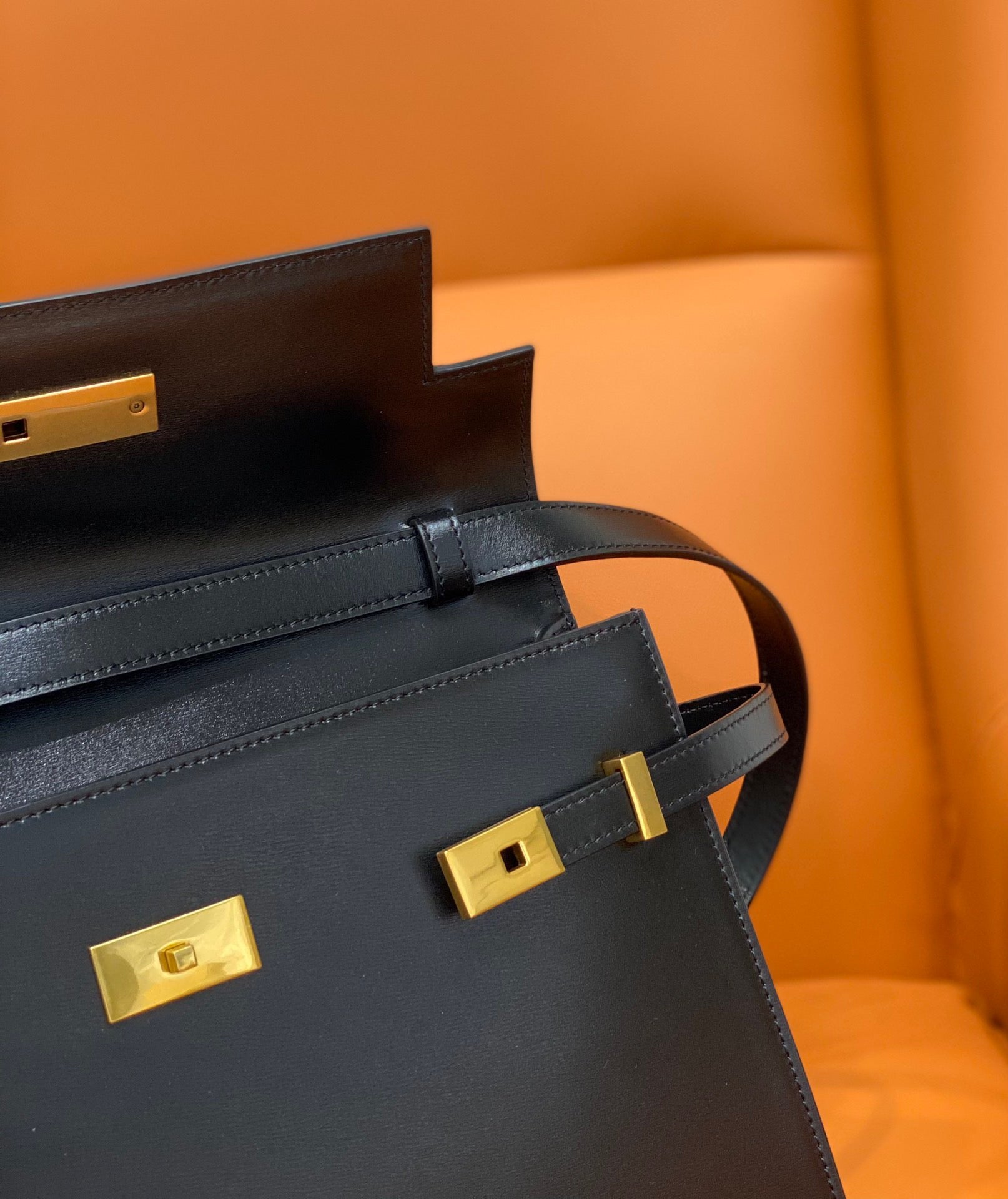 YSL Saint Laurent Manhattan Shoulder Bag Ysl 5792710Sx0W1000 9515