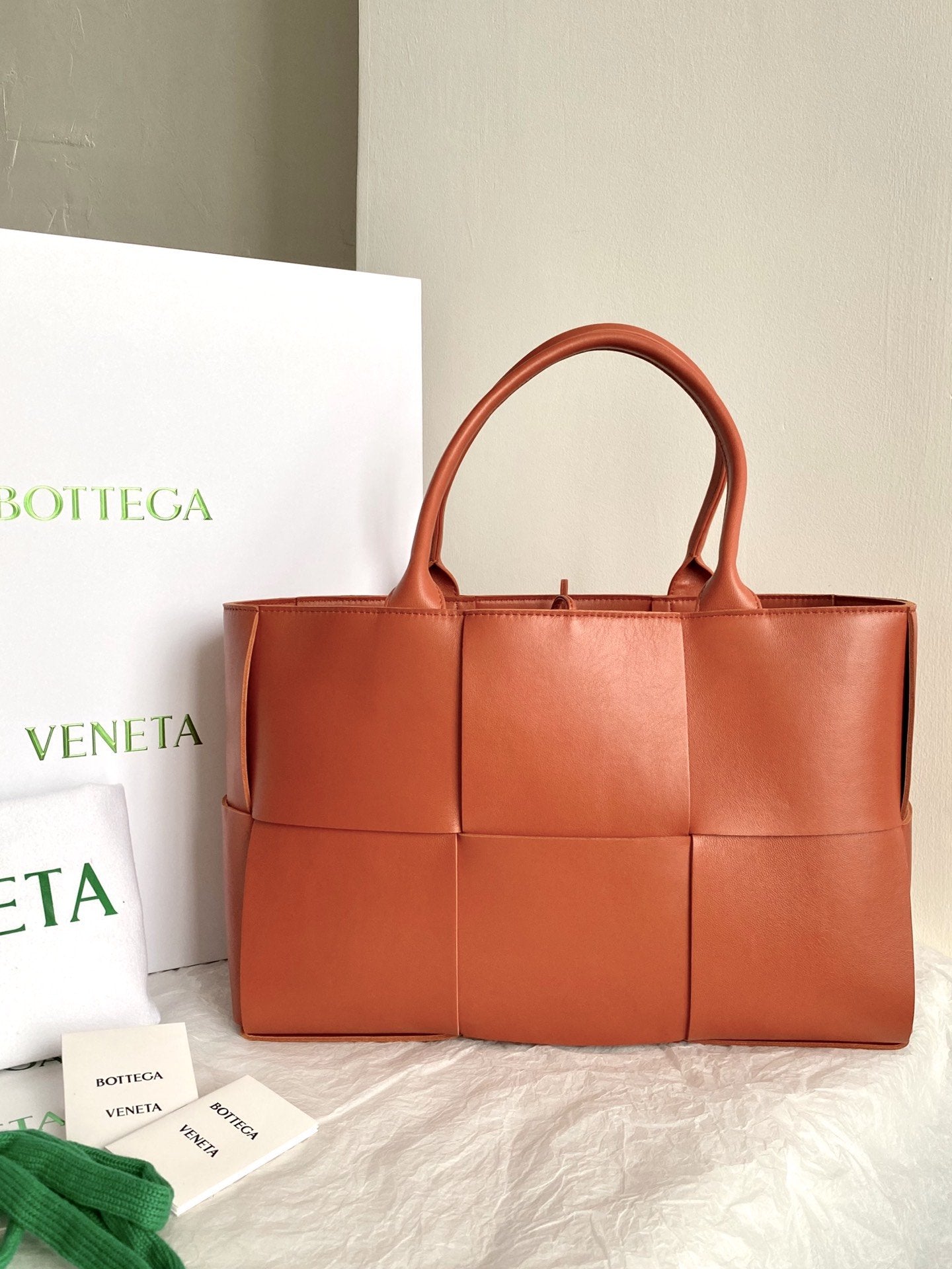 Top Quality Arco Tote Bag For Women Brown