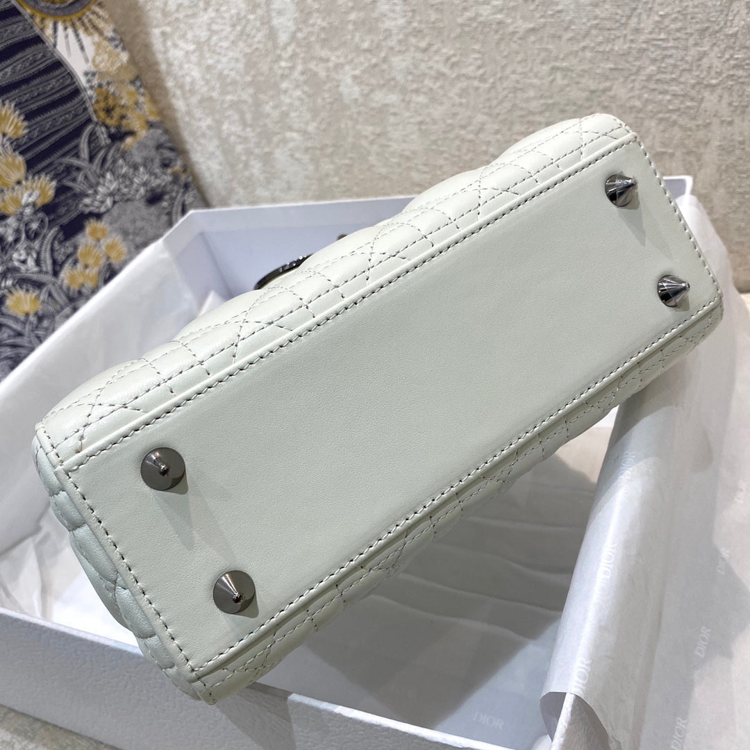 Top Quality Lady Bag Sitop Qualityer Hardware White Small Crossbody Bag