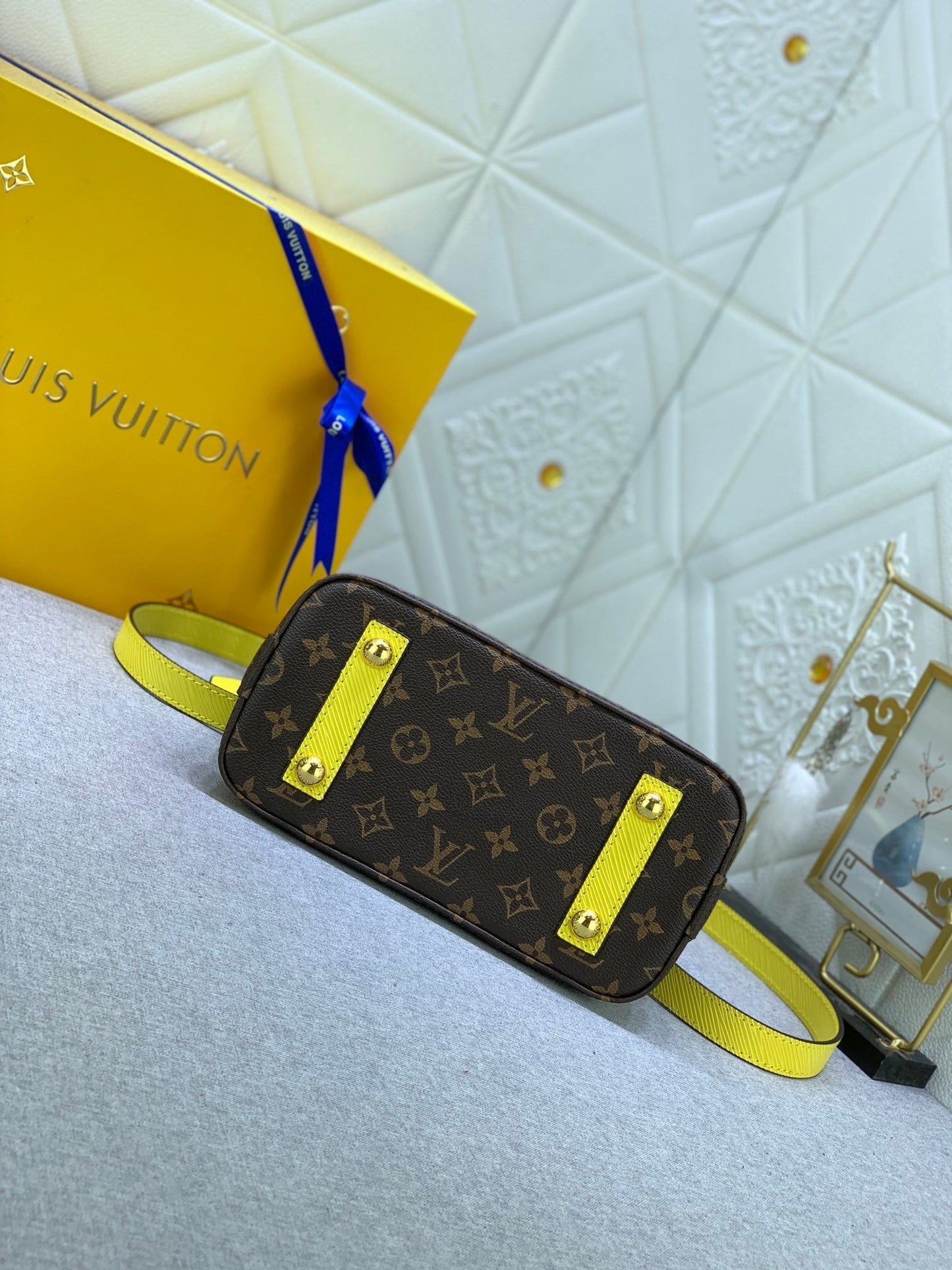 EN - Luxury LUV 838 Travel Bag
