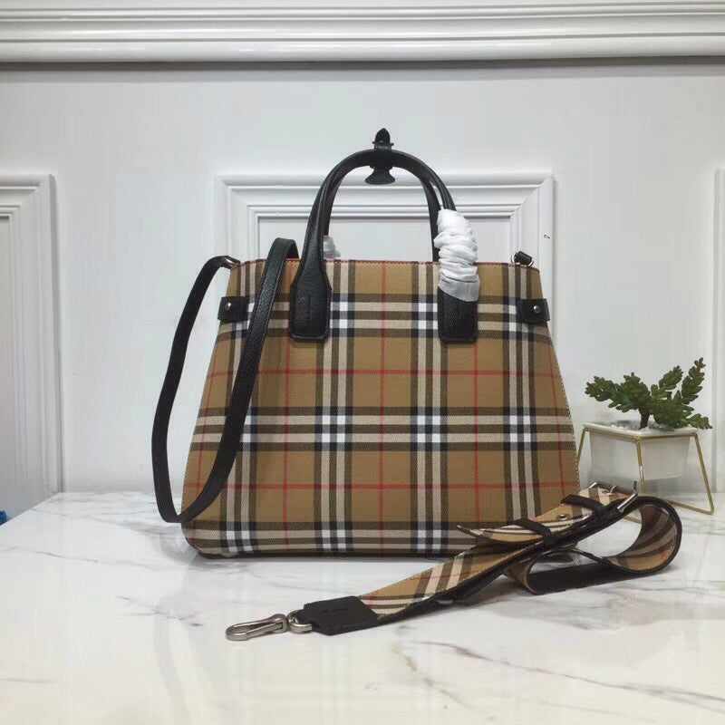 Top Quality Ho Check Derby Banner Purse Black Medium Tote Bag