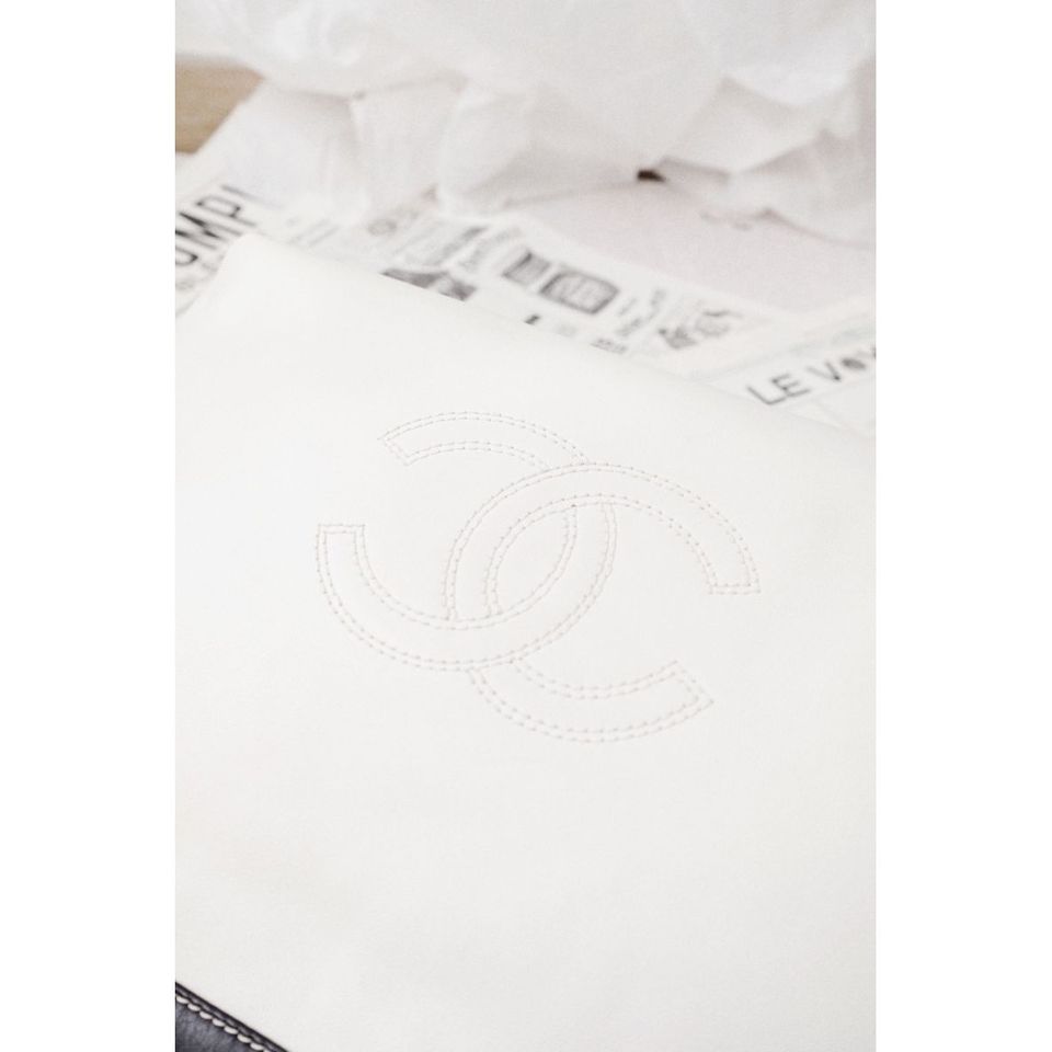Chanel   sheepskin tote bag