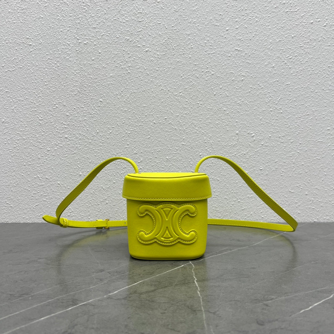 Top Quality Box Cuir Triomphe Yellow For Small Travel Bag 4In11Cm 5634