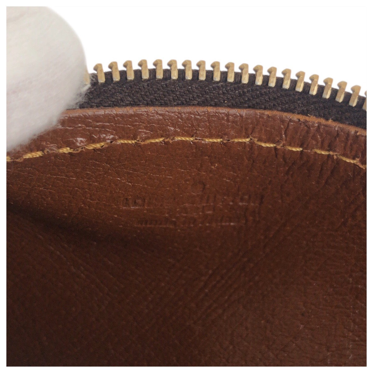 Louis Vuitton Pouch Truth Rondo Monogram Leather Brown Handbag