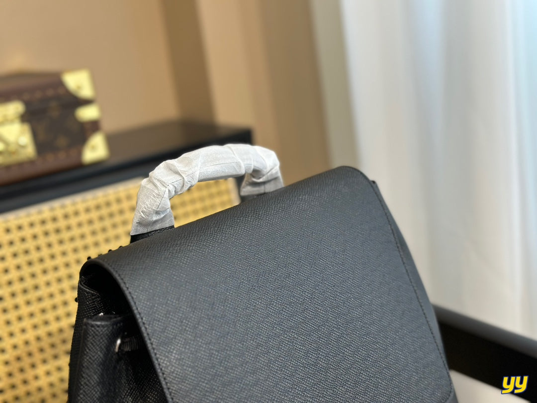 EN - Luxury LUV 735 Travel Bag