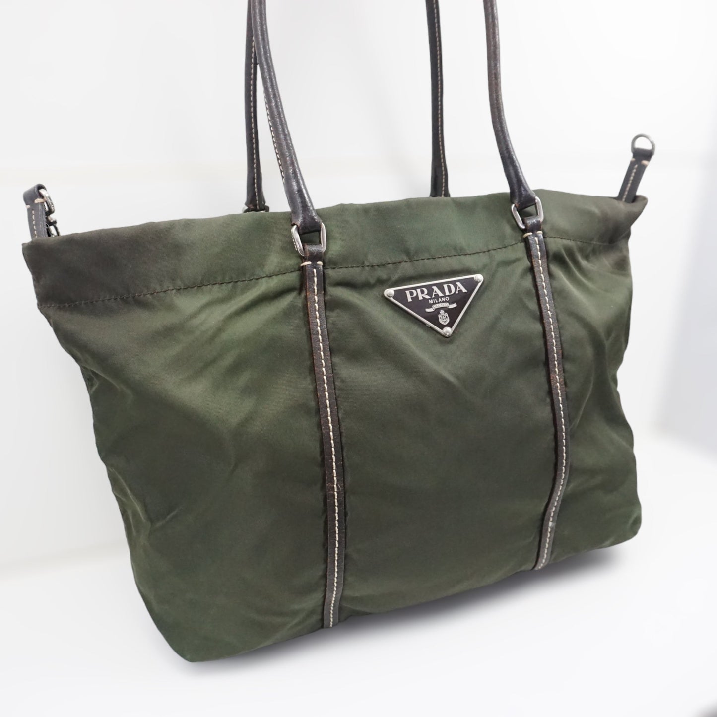Prada Armygrøn Luxury Handbag Travel Bag