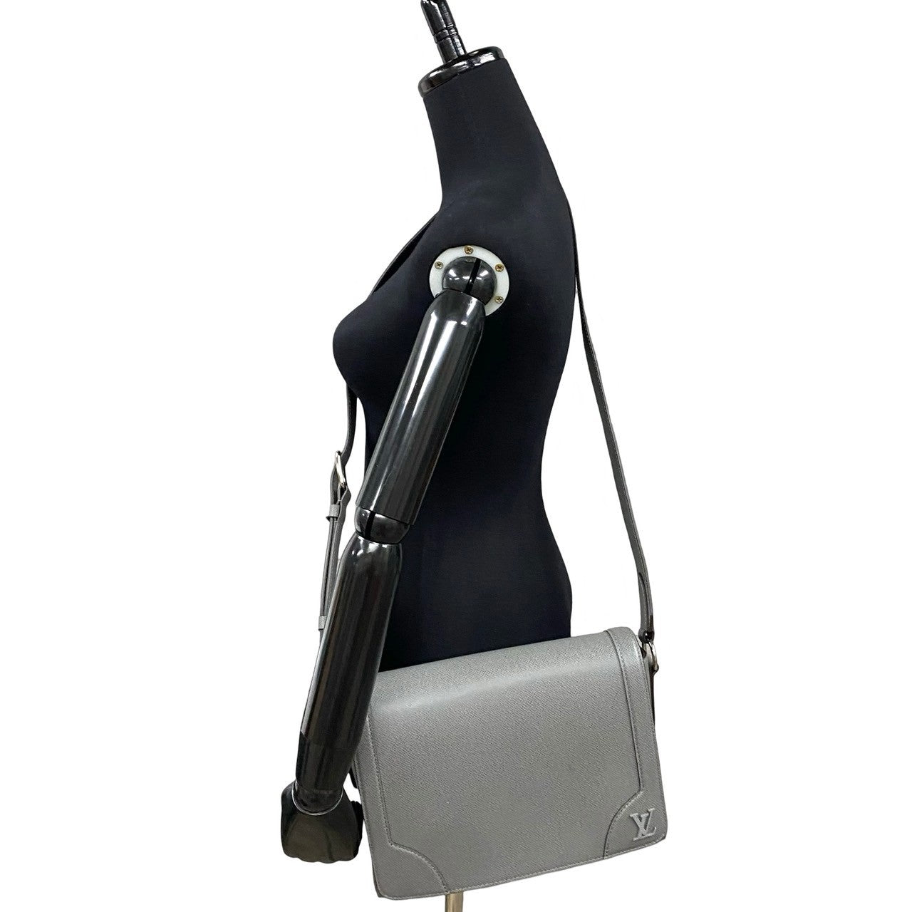 Louis Vuitton M30808 Taiga new messenger Gray Flap Crossbody Bag