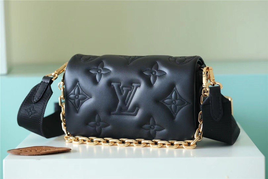 Top Quality Wallet On Strap Bubblegram In Leather Monogram Travel Bag M81398 5692