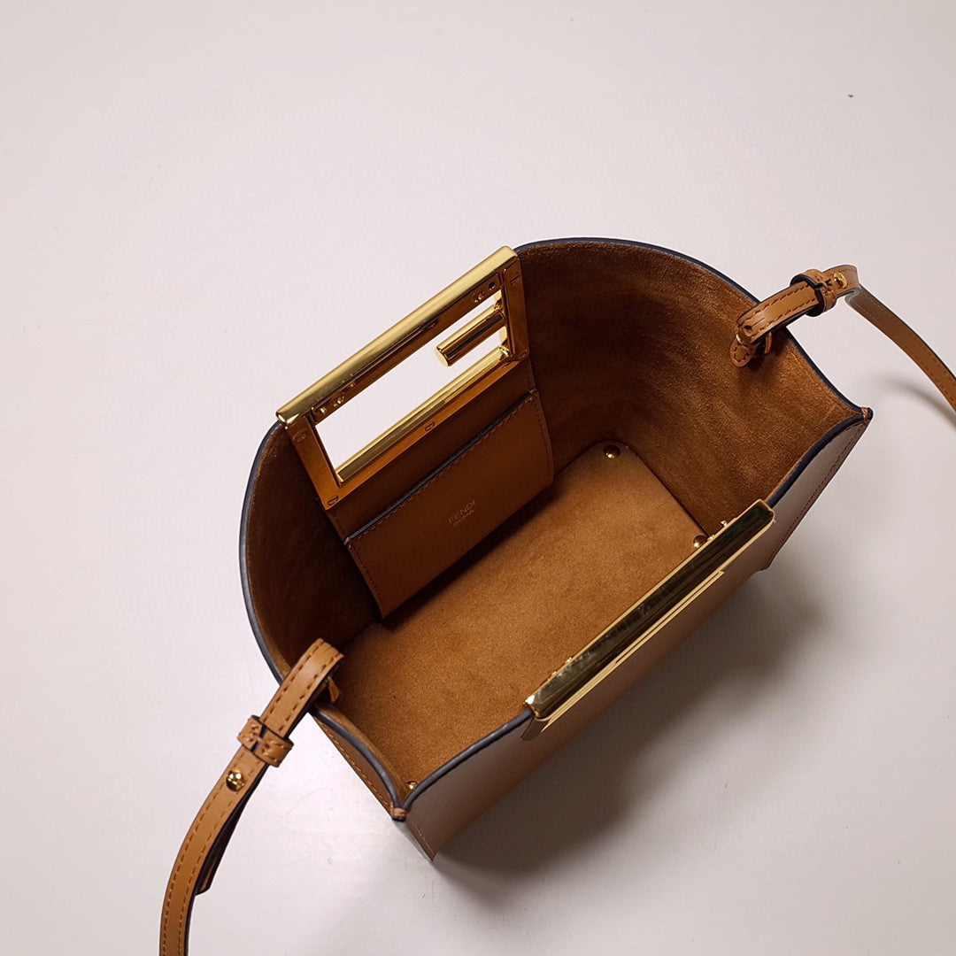 Top QualityTop Quality Way 17.5cm Brown Small Handbag