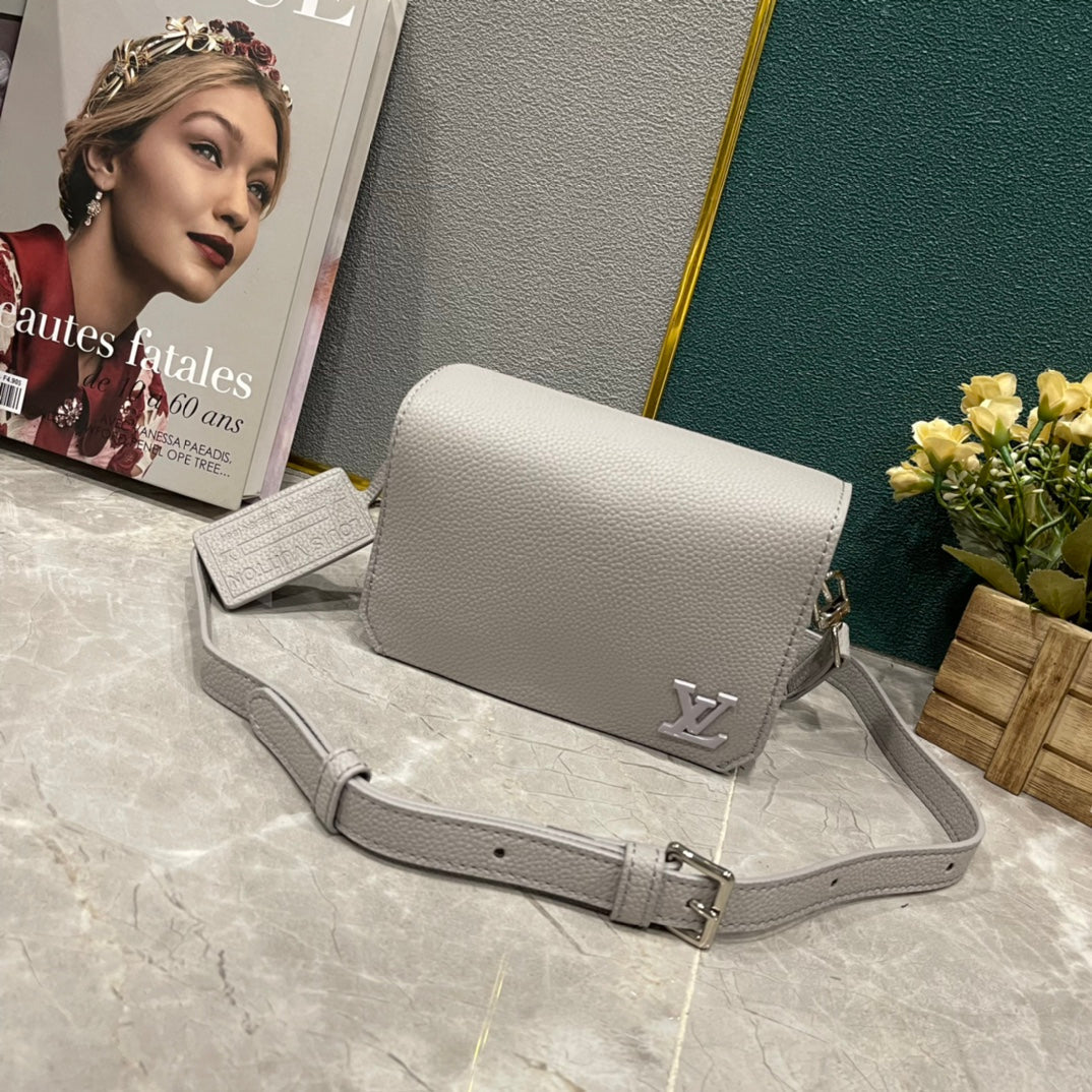 EN - Luxury LUV 865 Travel Bag