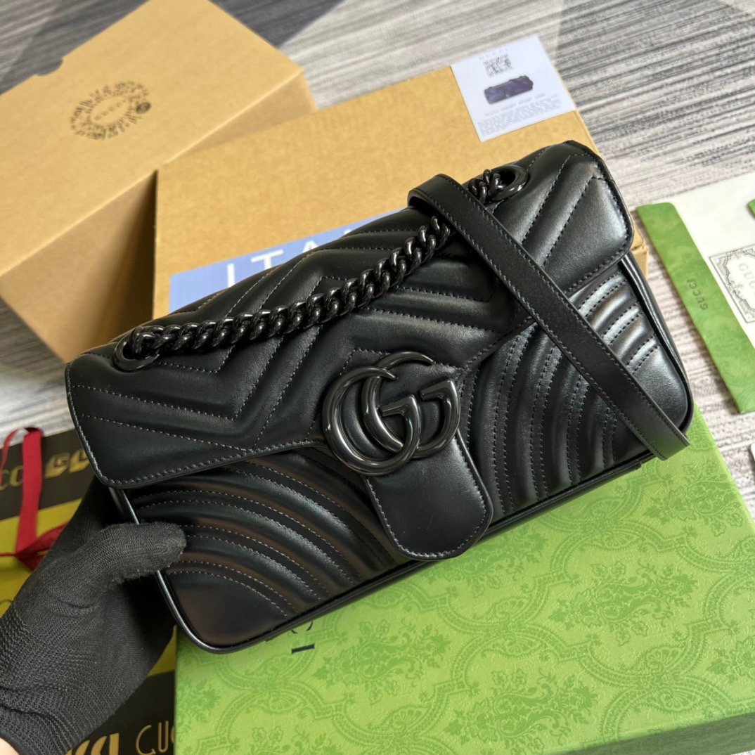 gg Marmont , ’s 10in Matelasse Black Small Shoulder Bag