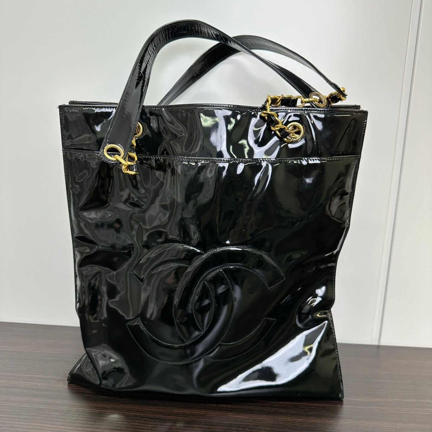 Chanel   Patent CC Tote - Black Shoulder Bags, Handbags LB