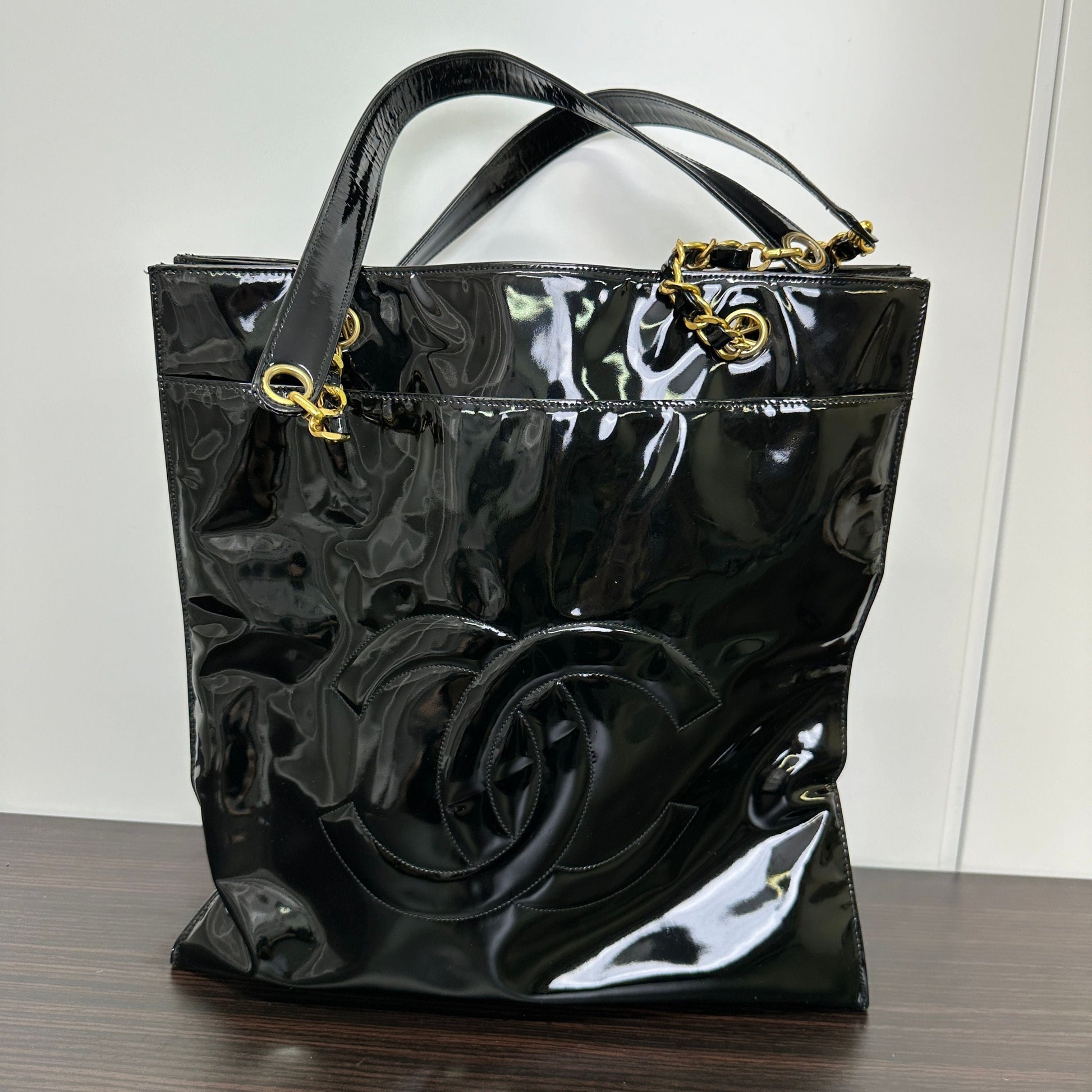 Chanel   Patent CC Tote - Black Shoulder Bags, Handbags LB