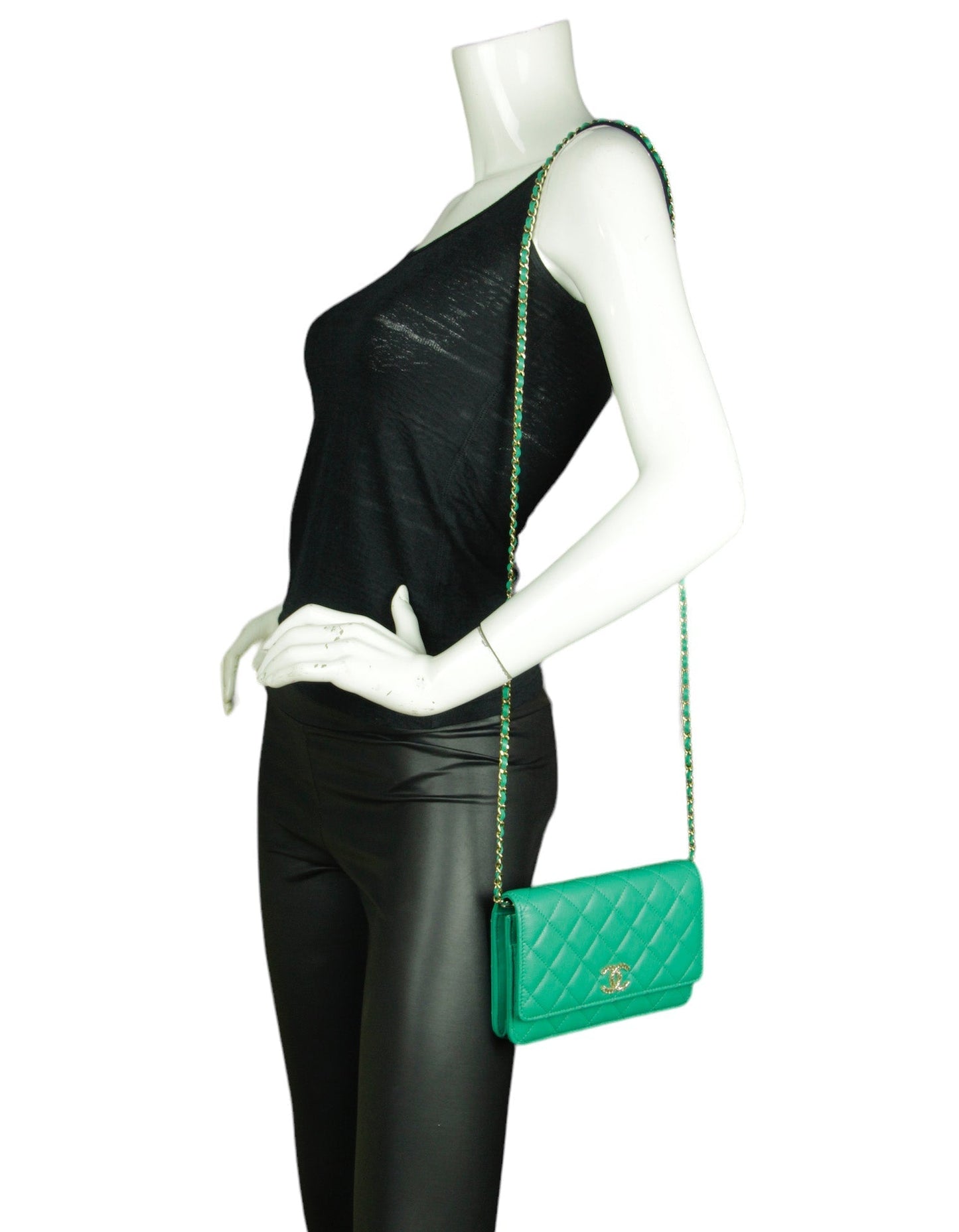 Chanel 2023 New Vert Green Caviar WOC
