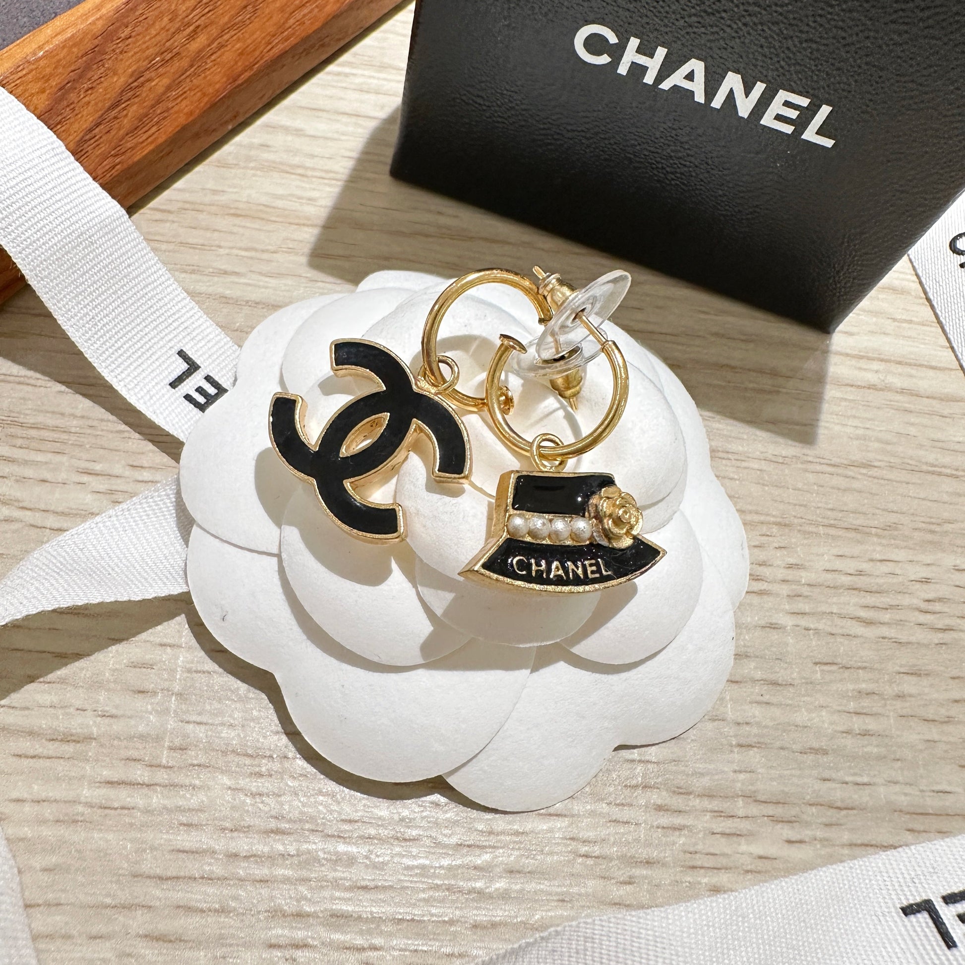 Chanel   earrings
